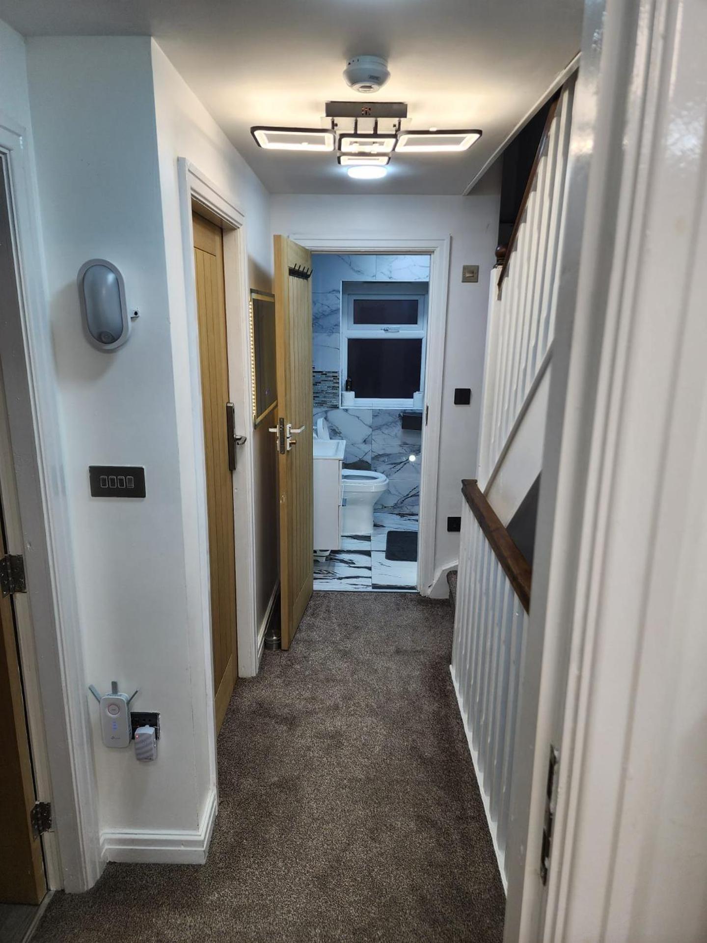 4 Bedroom Excellent Home Large Spacious Layout Detached House Driveway Free Parking