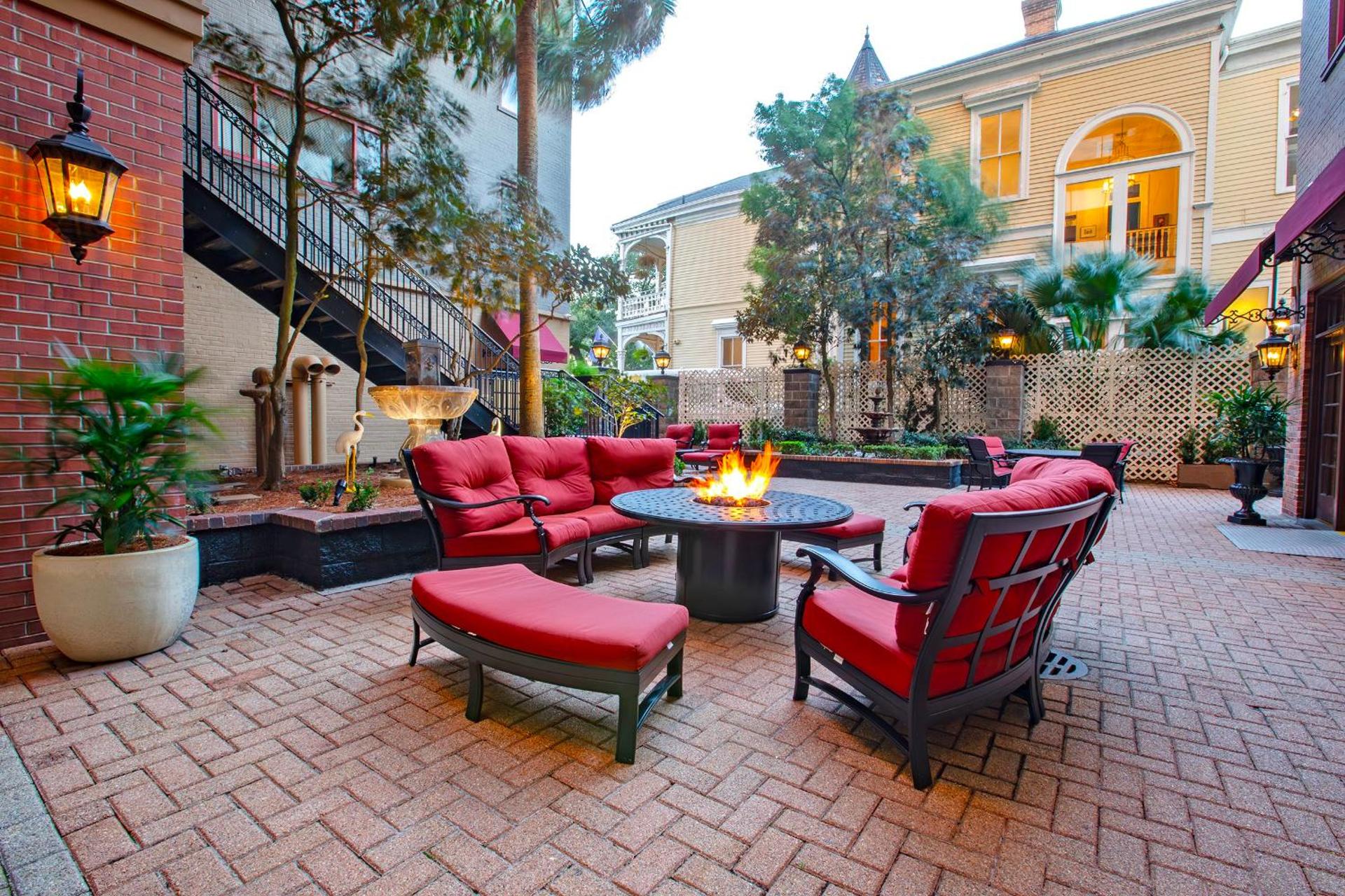 Inner courtyard view