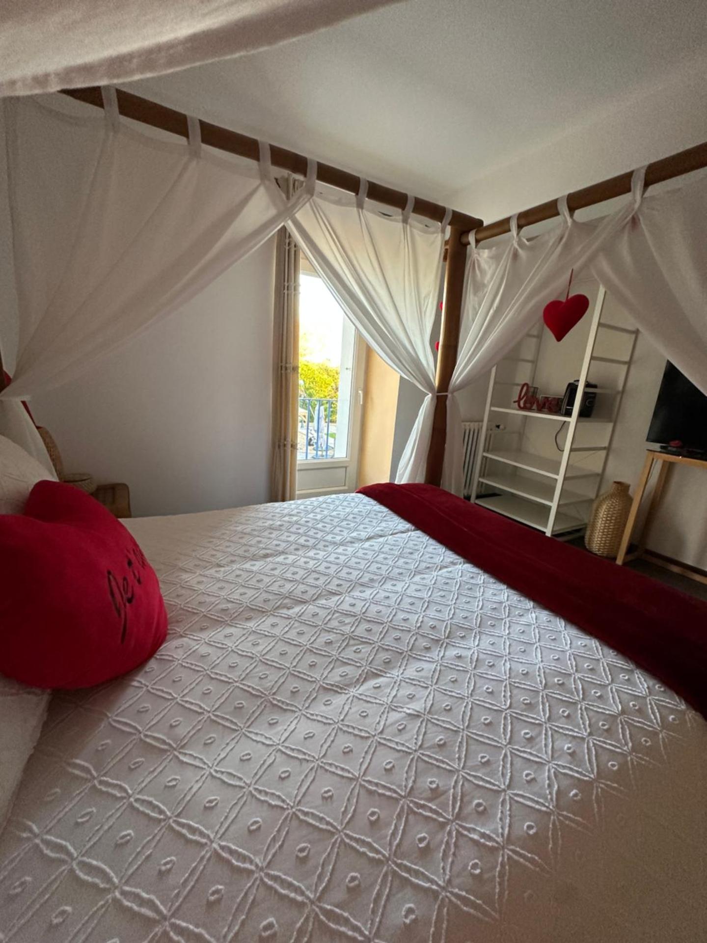 Kourline Villalunoterie Futuroscope Piscine spa