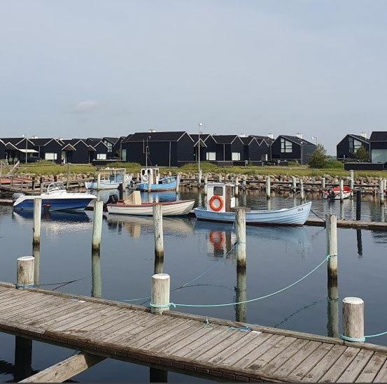 Havhuset I Øster Hurup - i byen, ved stranden