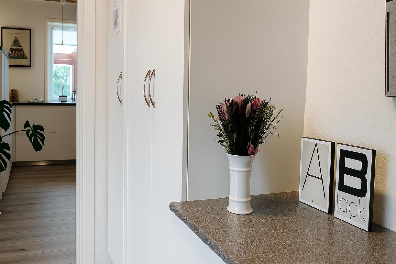 Havhuset I Øster Hurup - i byen, ved stranden