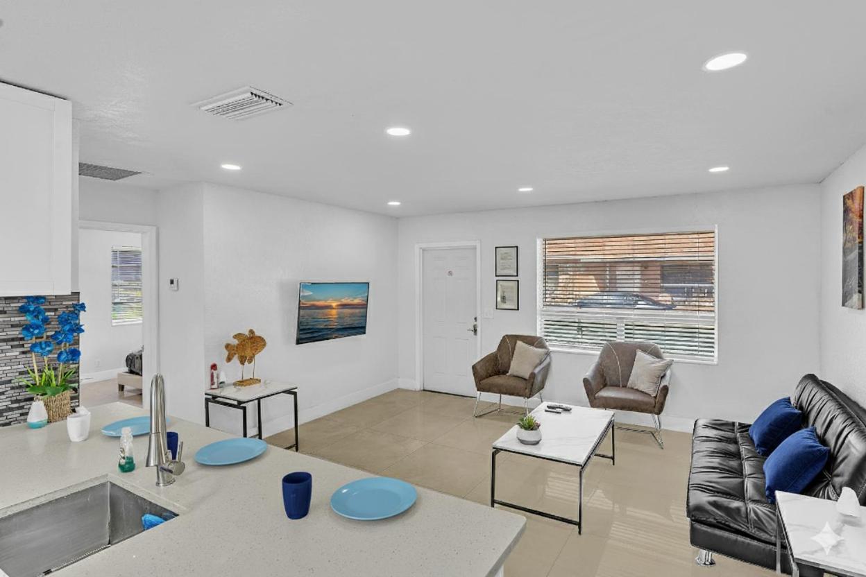 Modern 2br Near Aventura Mall & Sunny Beach