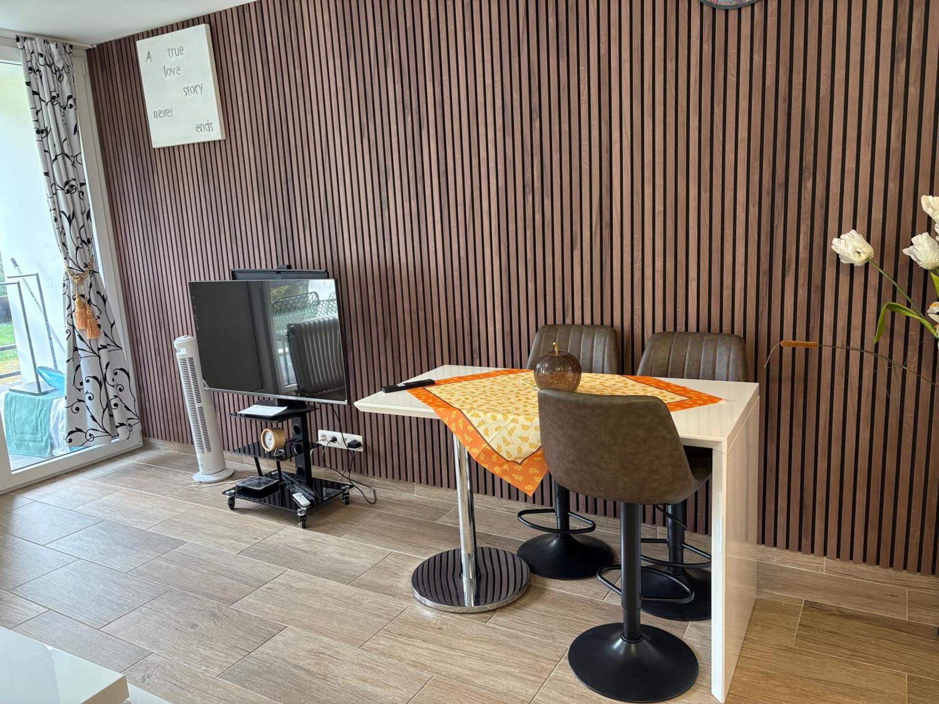 Appart de Lux , 3 borders , free parking ,