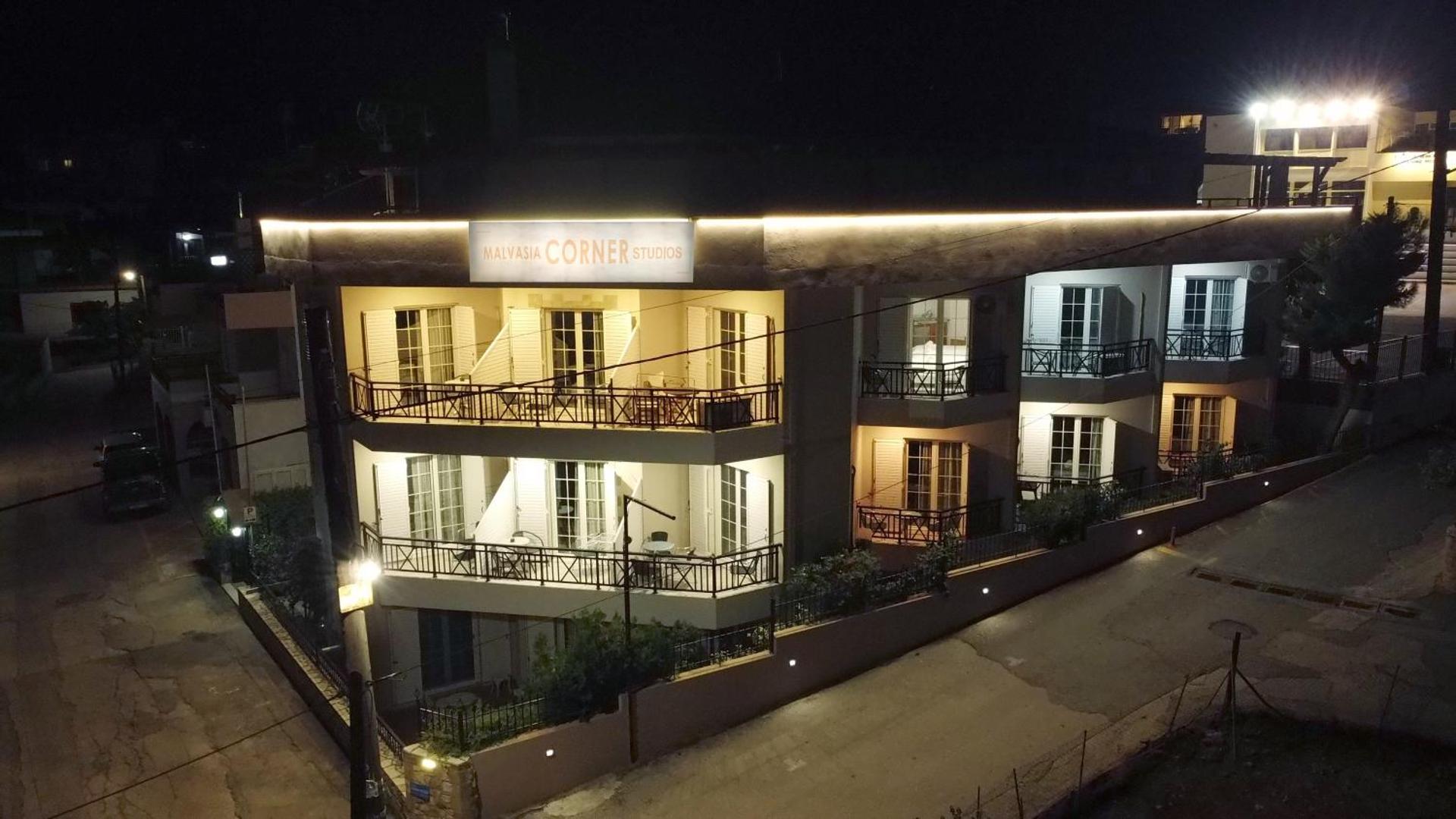 Malvasia Corner Studios - ex Romeo's House