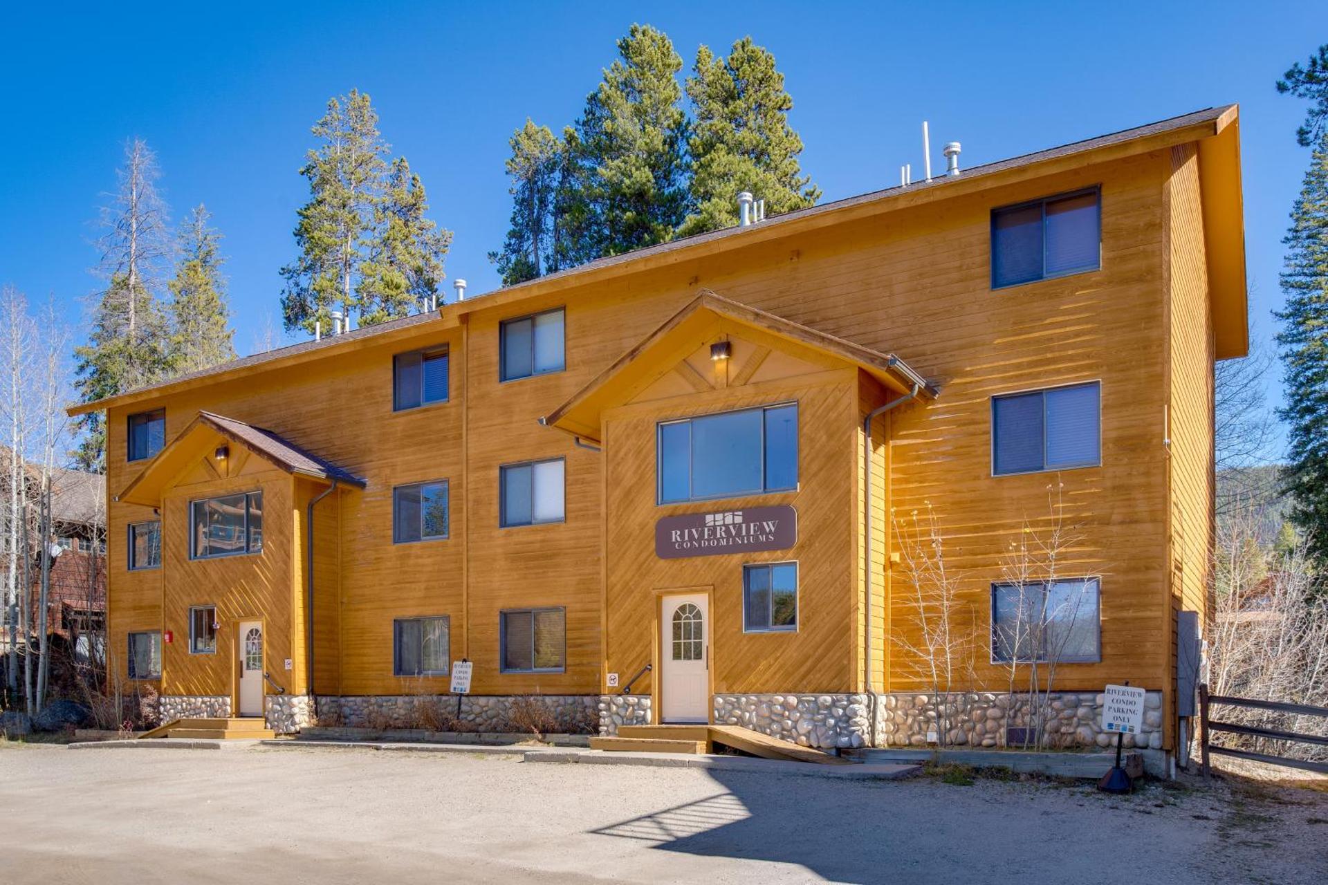 Steps to Grand Lake New Deck at The Innlet Condo