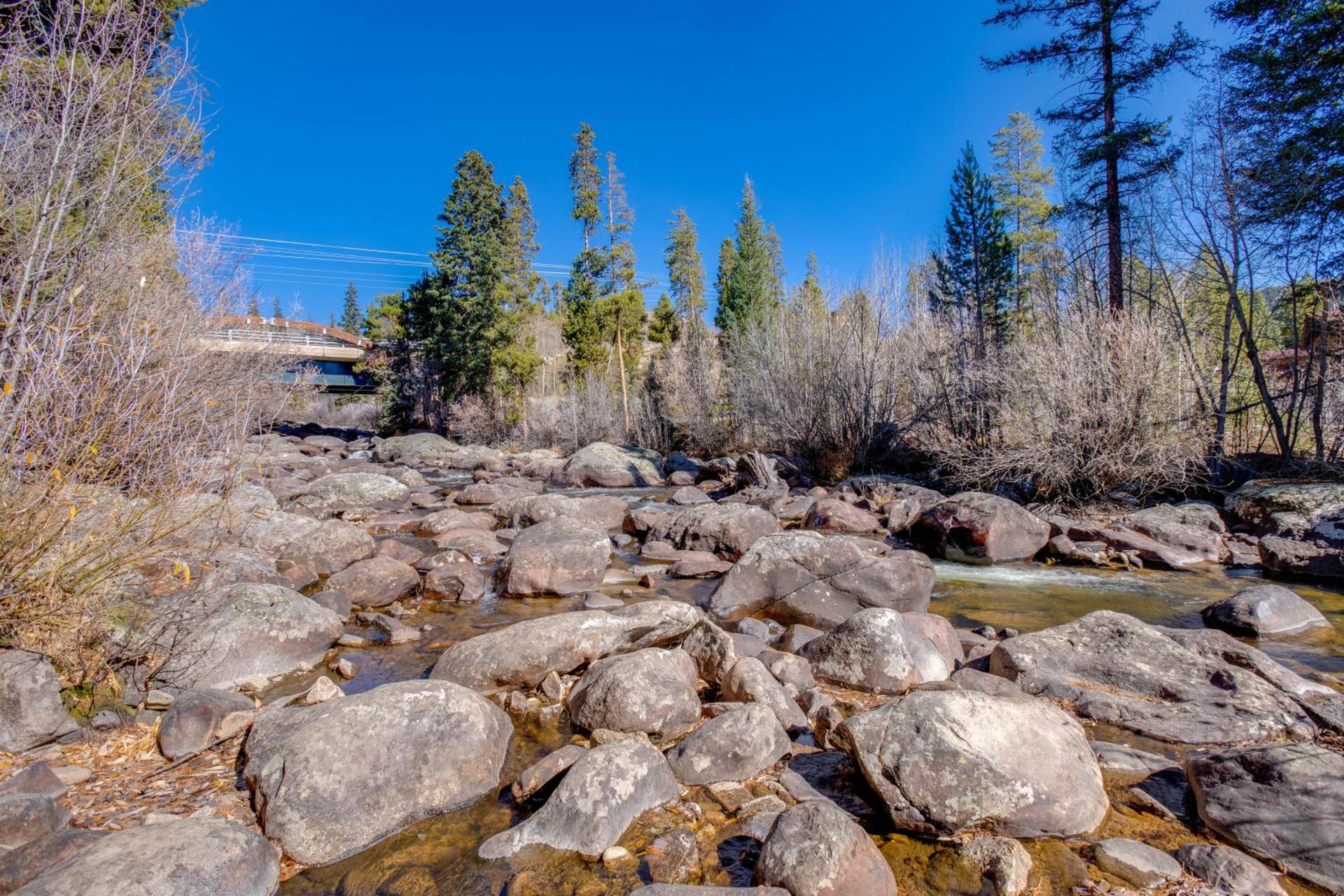 Steps to Grand Lake New Deck at The Innlet Condo