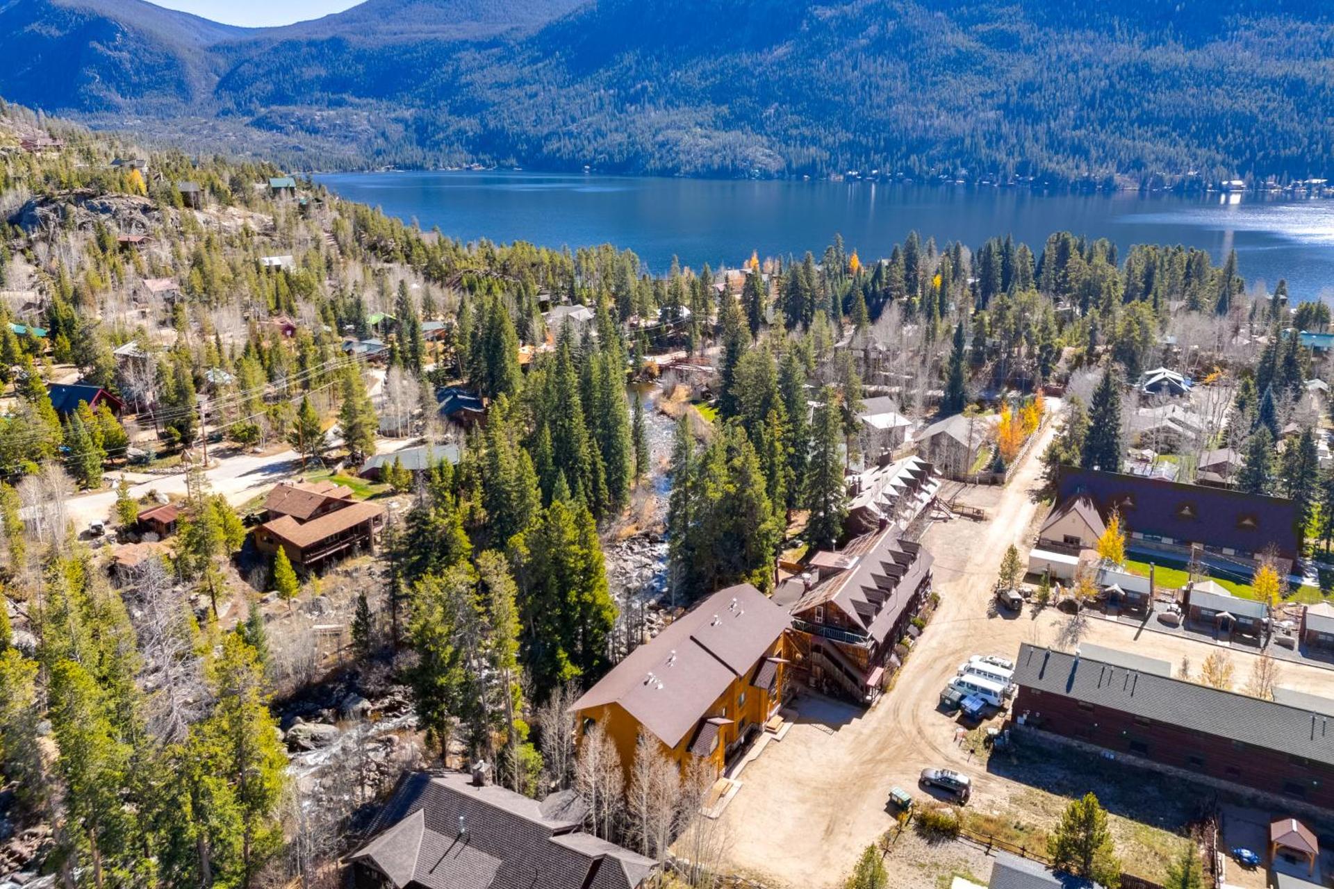 Steps to Grand Lake New Deck at The Innlet Condo