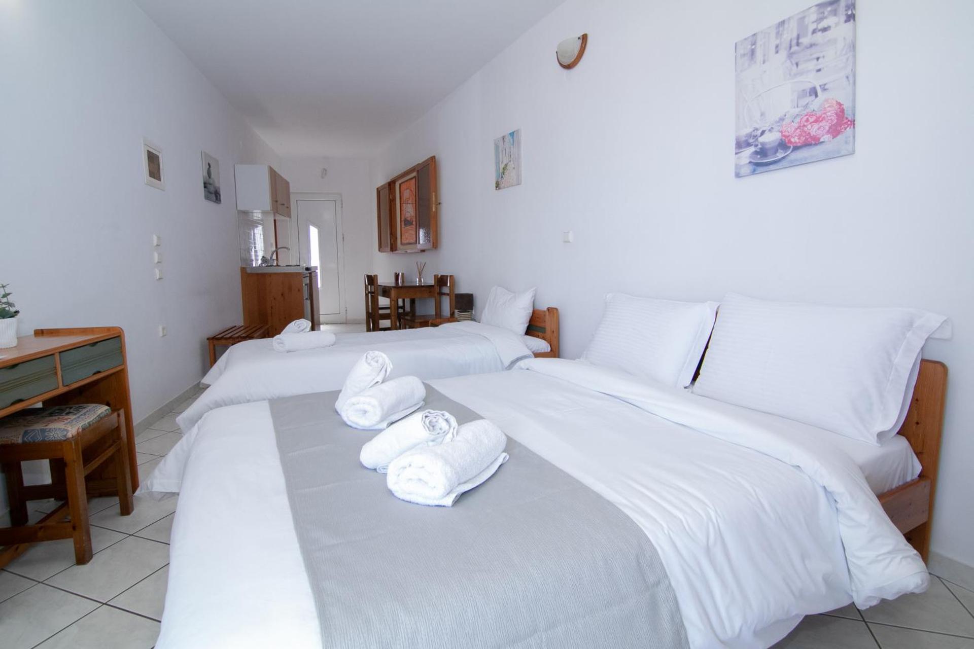 Standard Triple Studio