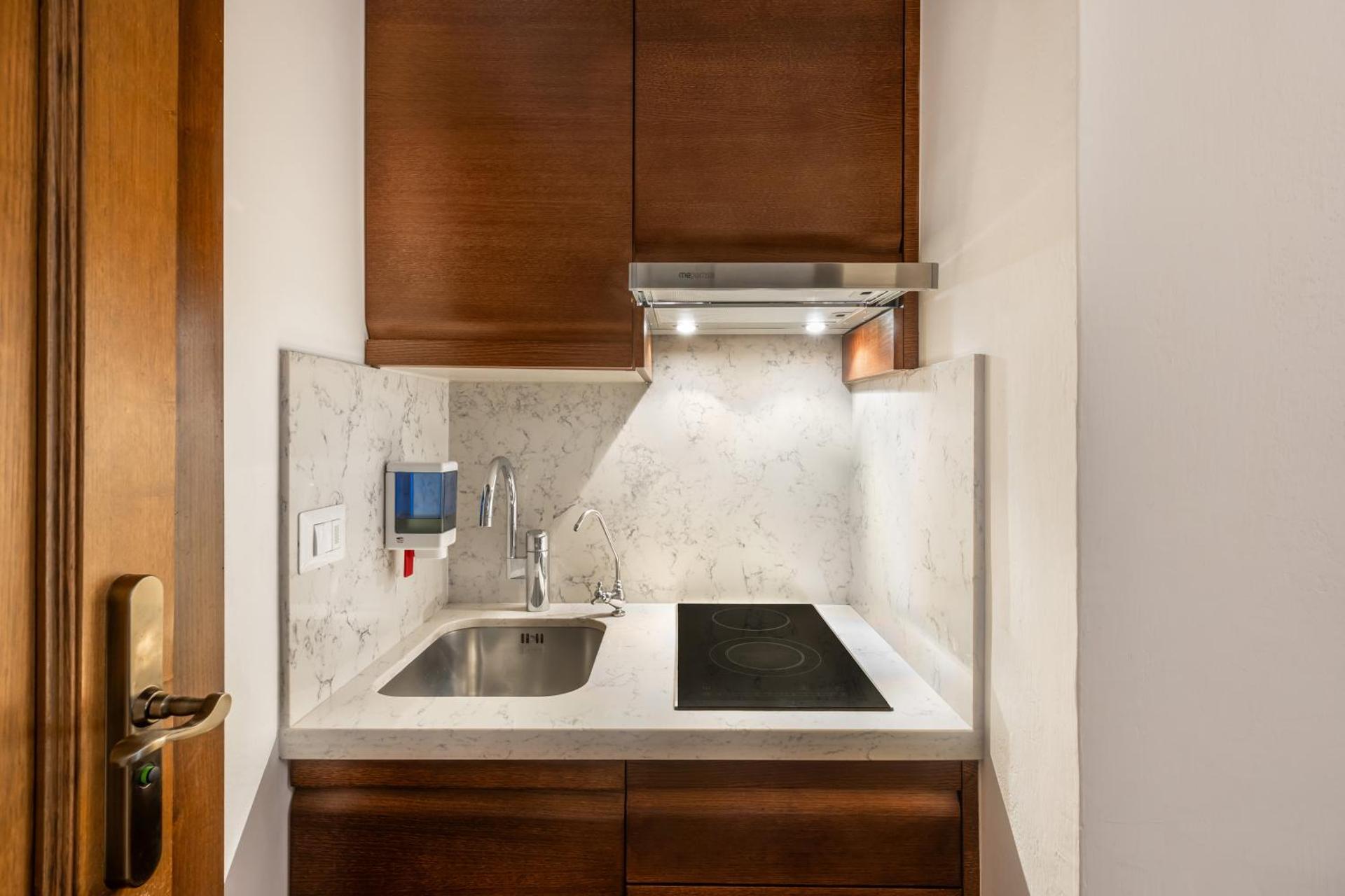 Kitchen or kitchenette