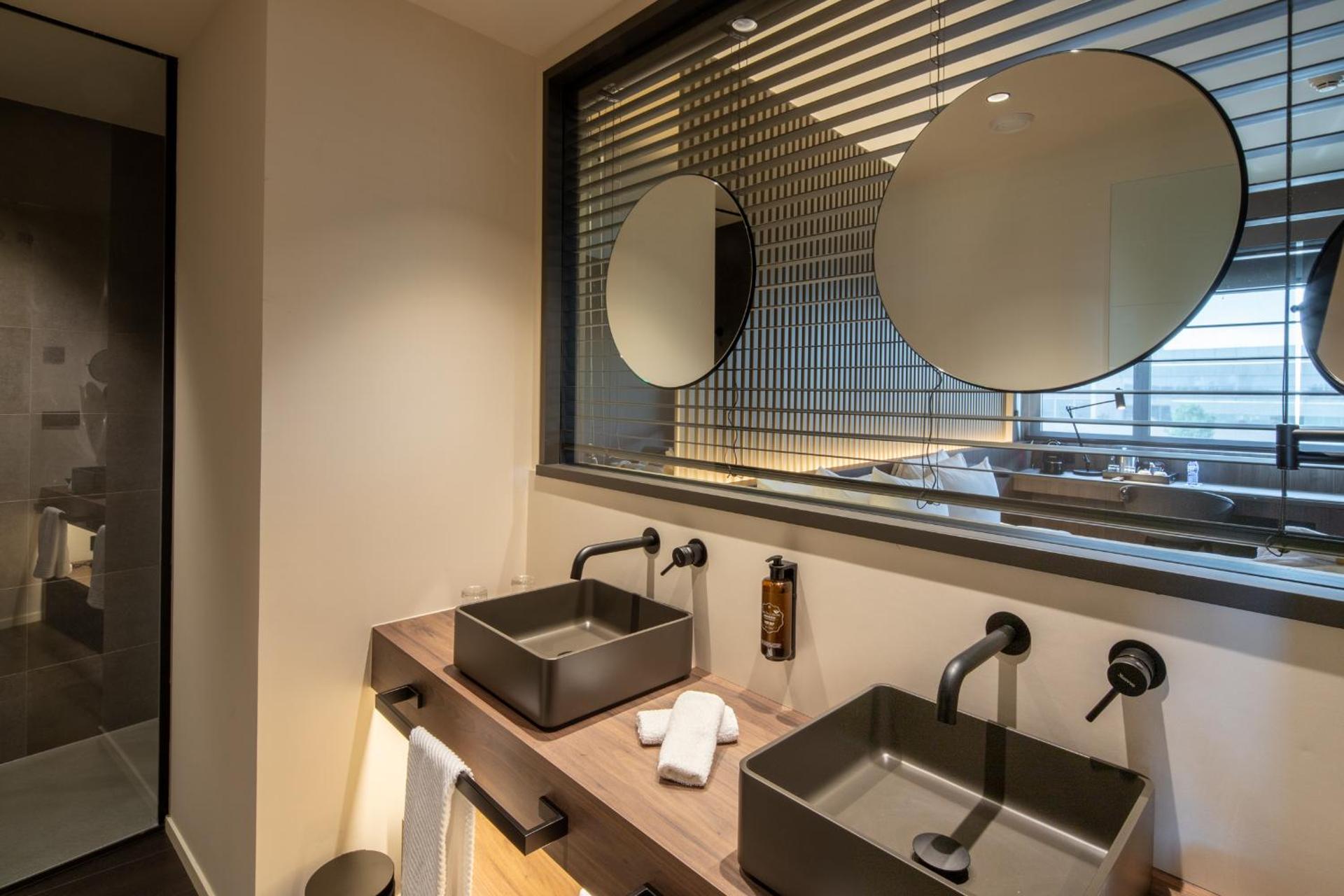 Deluxe Triple Room (3 Adults) 