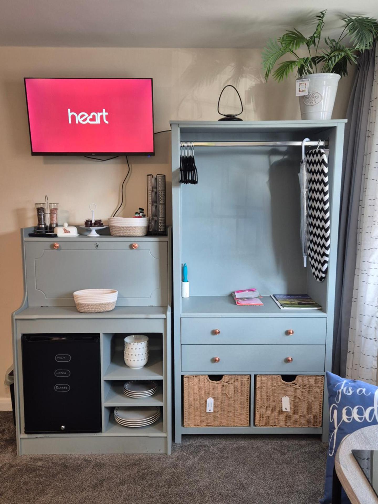 Heads In Beds, The Bull Room NEW LOCATION Vale of York, Carlton Miniott, Thirsk