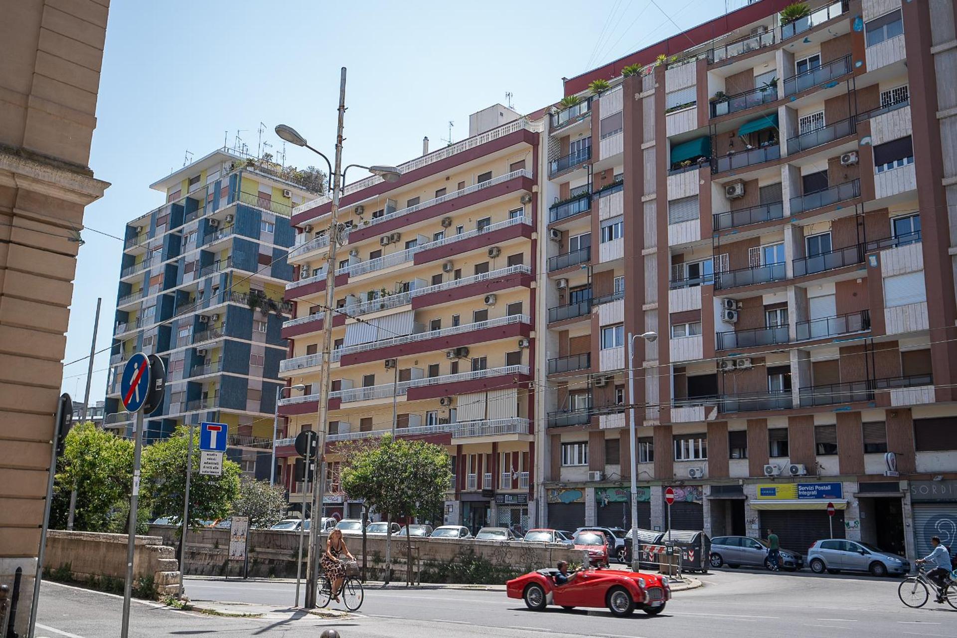 BARI CITY HUB _ Locazione Turistica