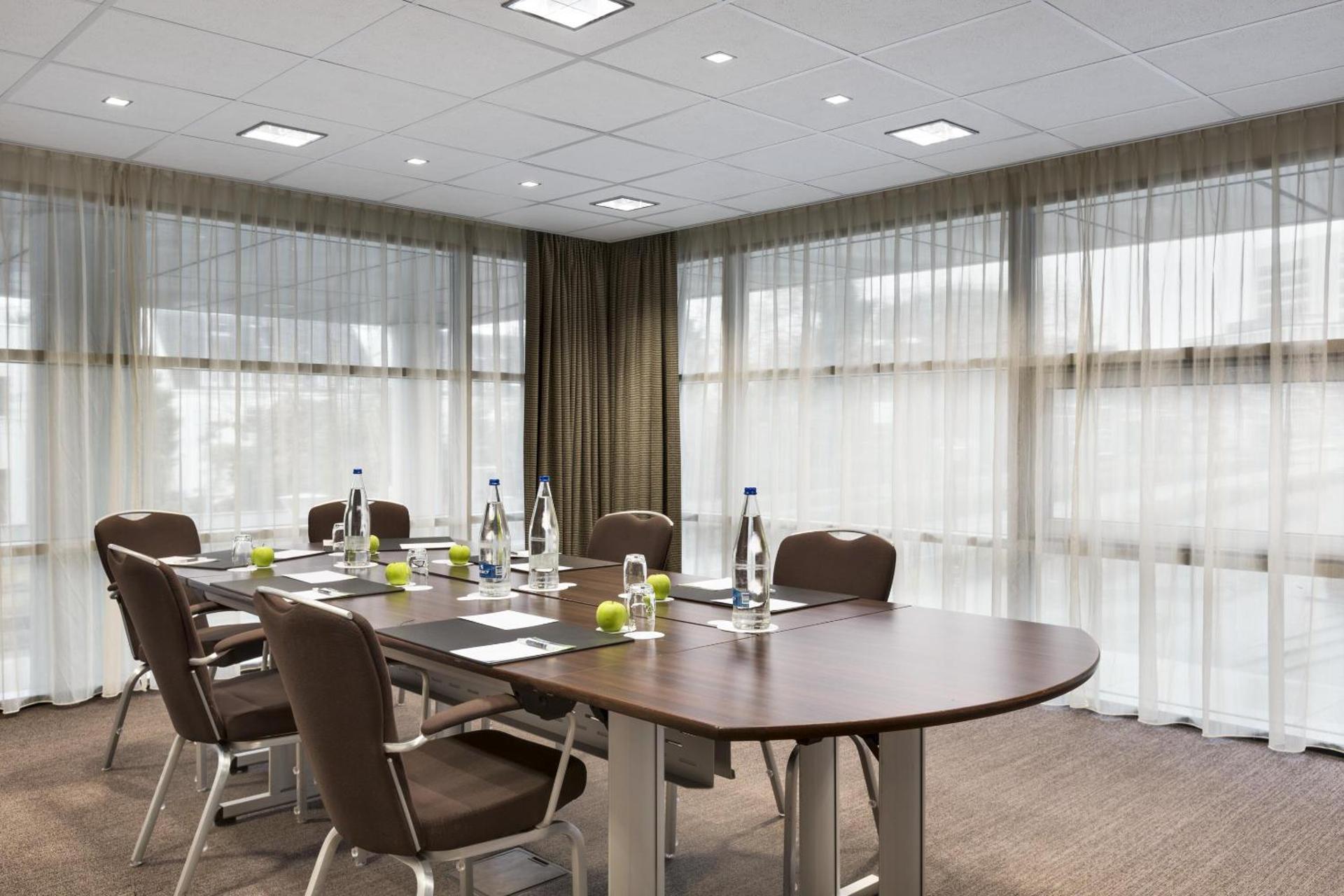 Meeting/conference room