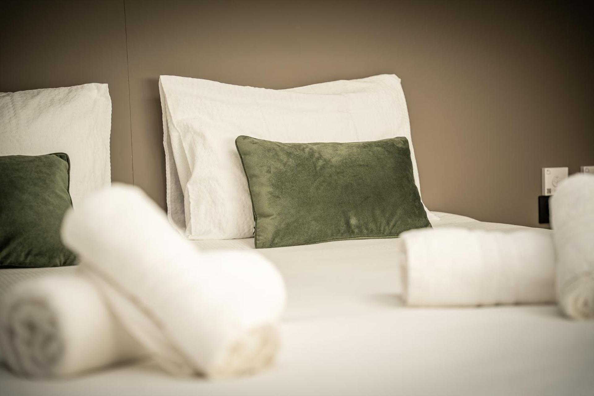 Hôtel L'Echappée Vosgienne - Sport et récupération à 300m du lac