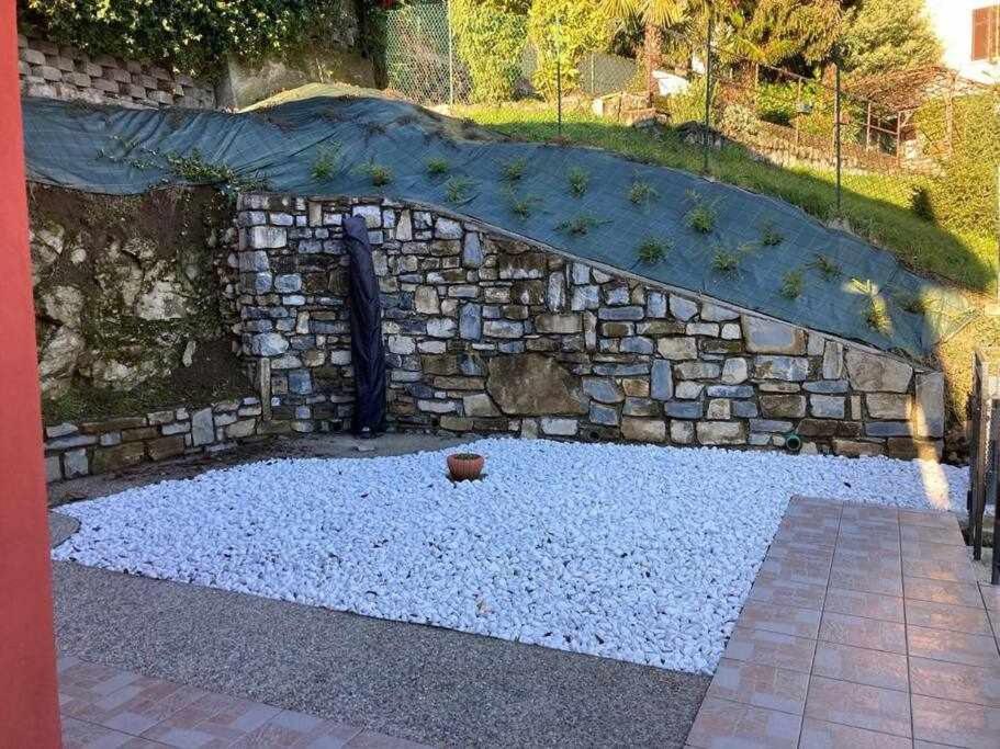 Una terrazza sul lago