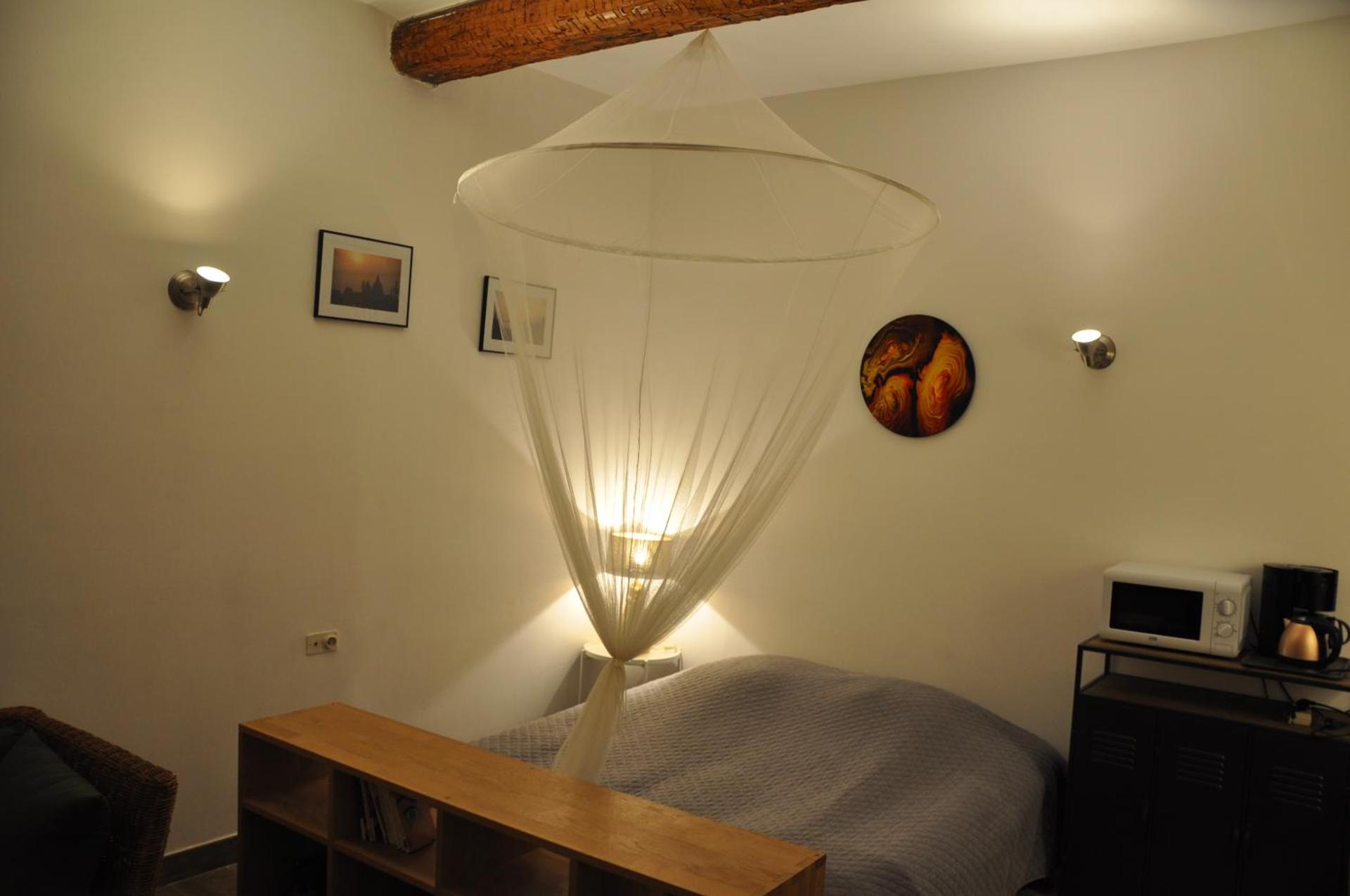 location studio meublé avec jardin