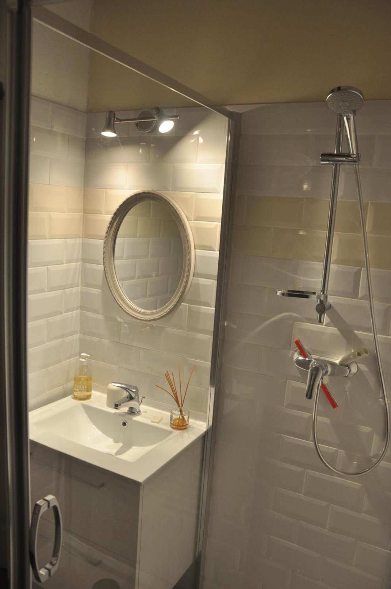 location studio meublé avec jardin