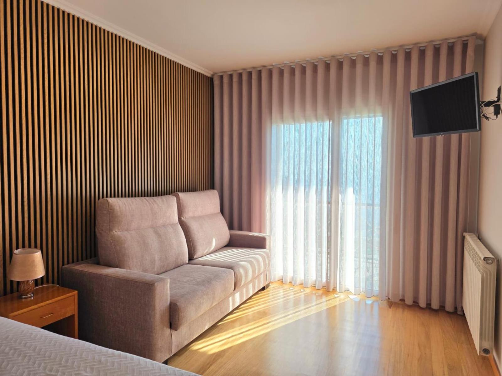 Triple Room with Mountain View