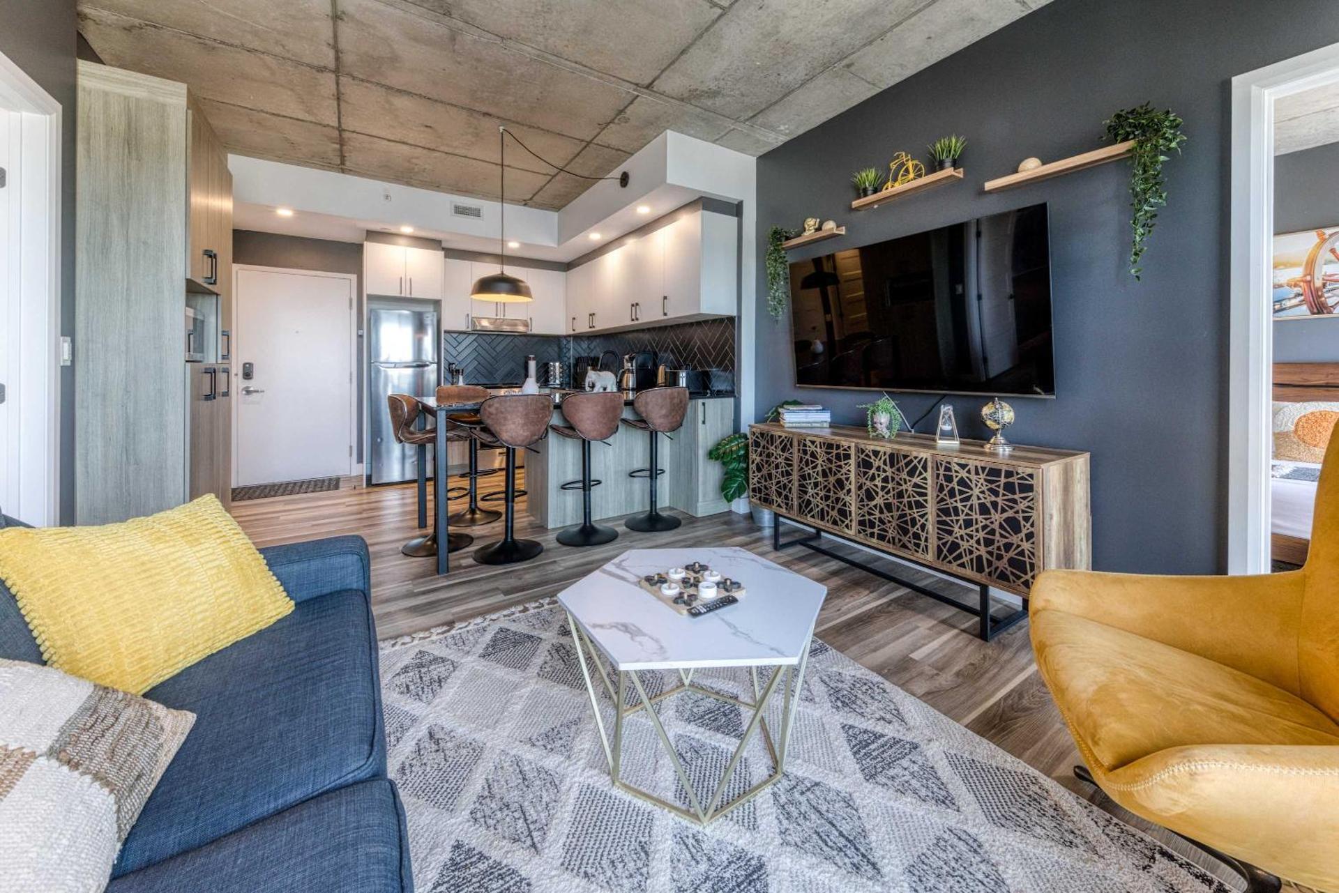 Appartement Luxe, Incredible Sunset View, Pool, Parking, Near Old Québec