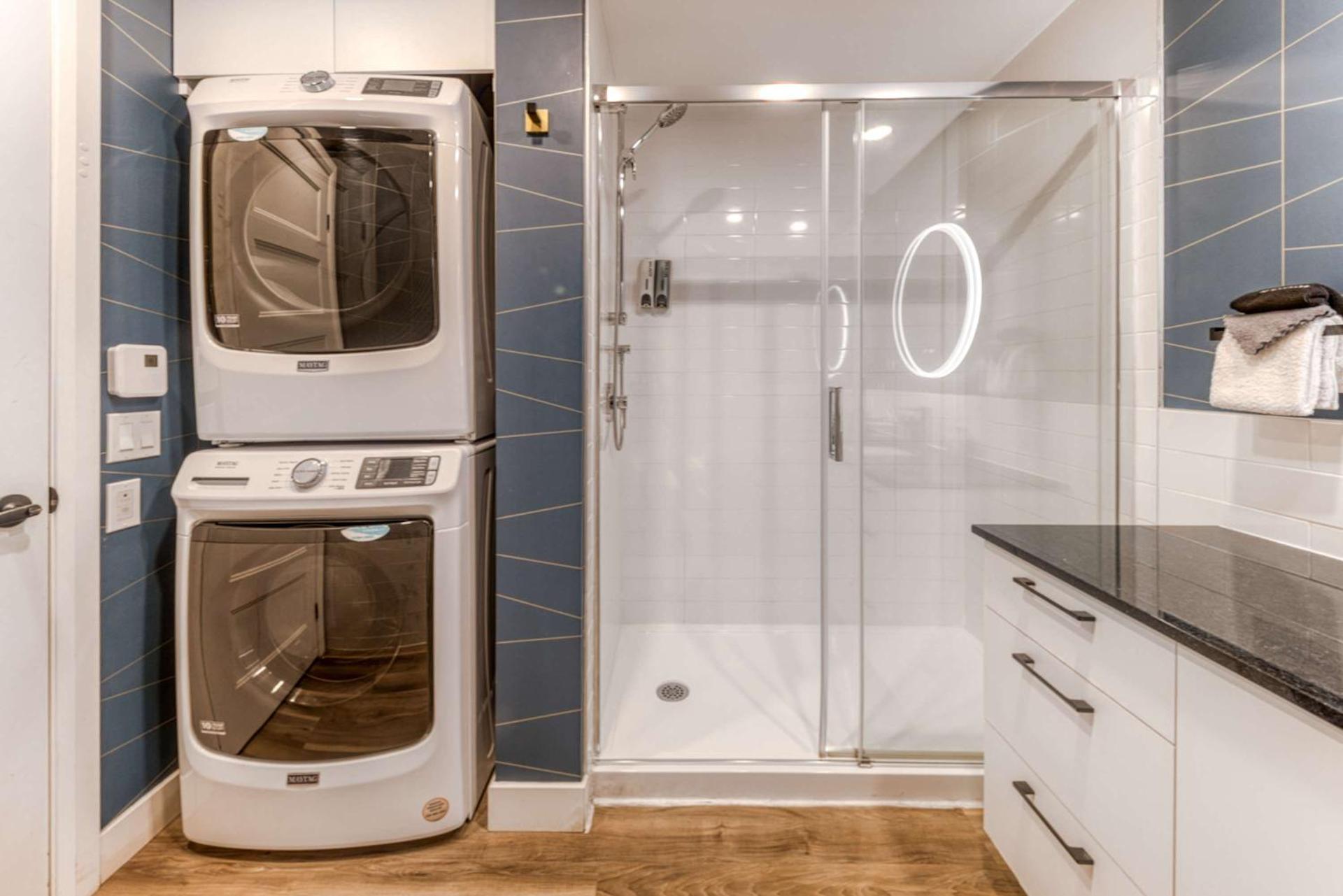 Appartement Luxe, Incredible Sunset View, Pool, Parking, Near Old Québec