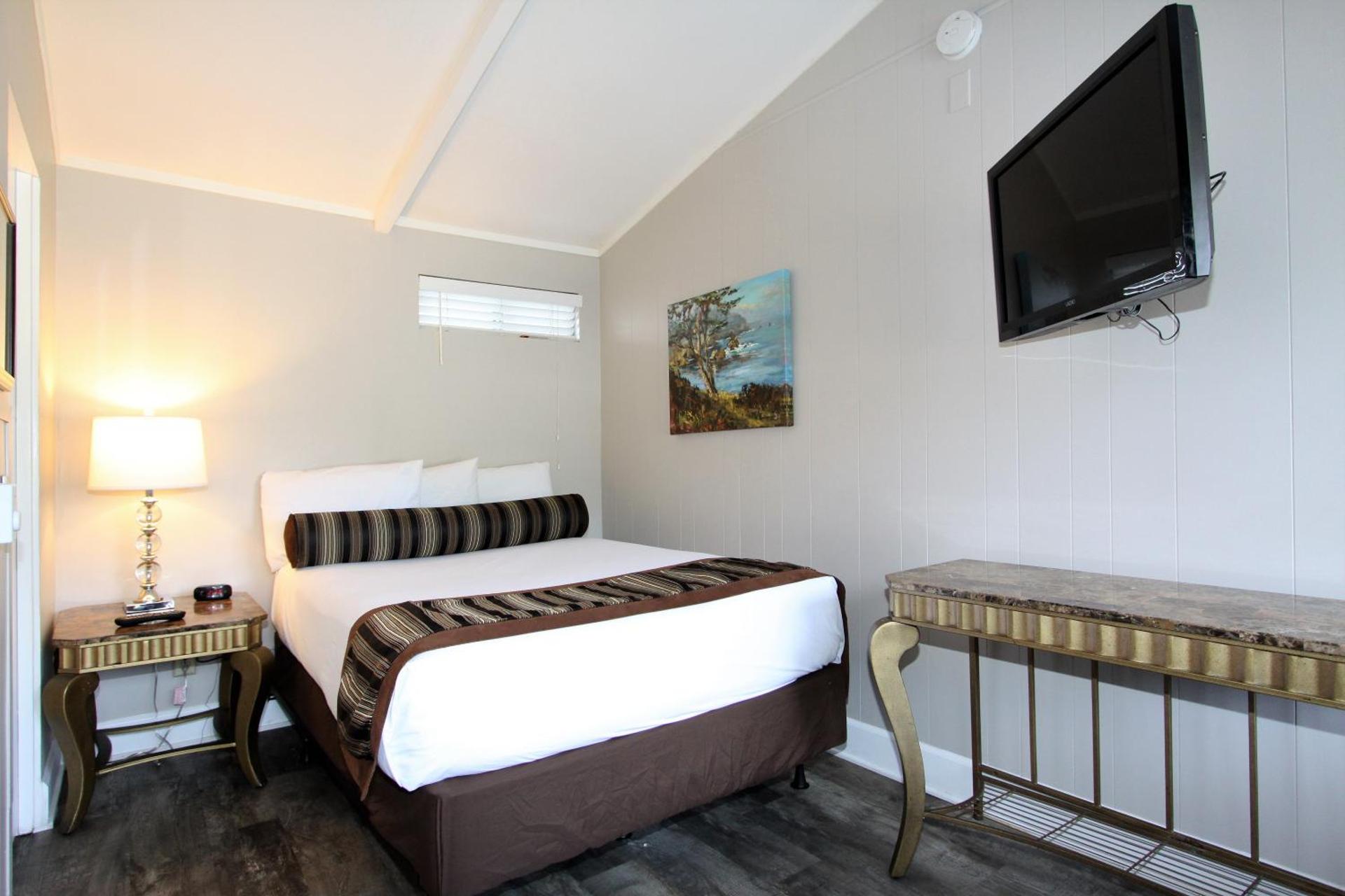 Monterey Peninsula Inn