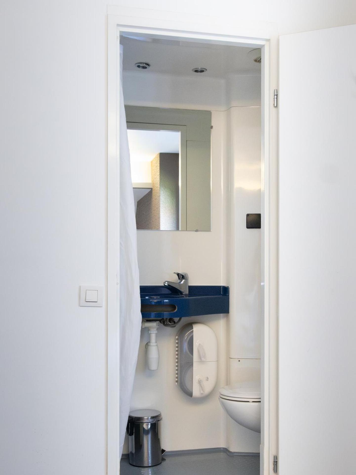 Single Room with Private Bathroom