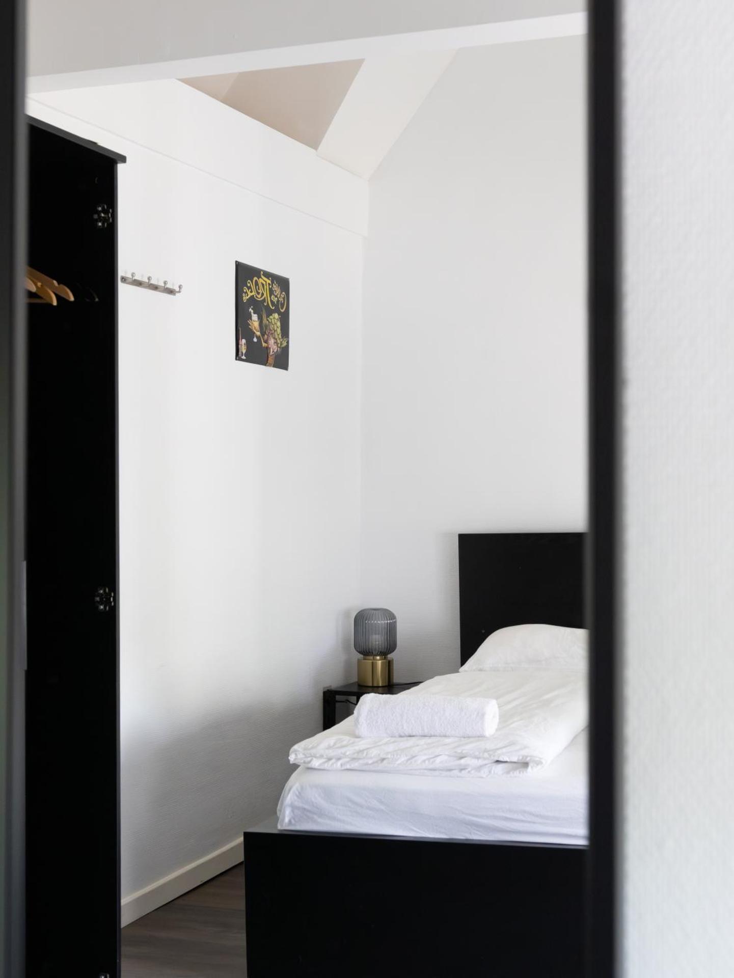 Single Room with Shared Bathroom