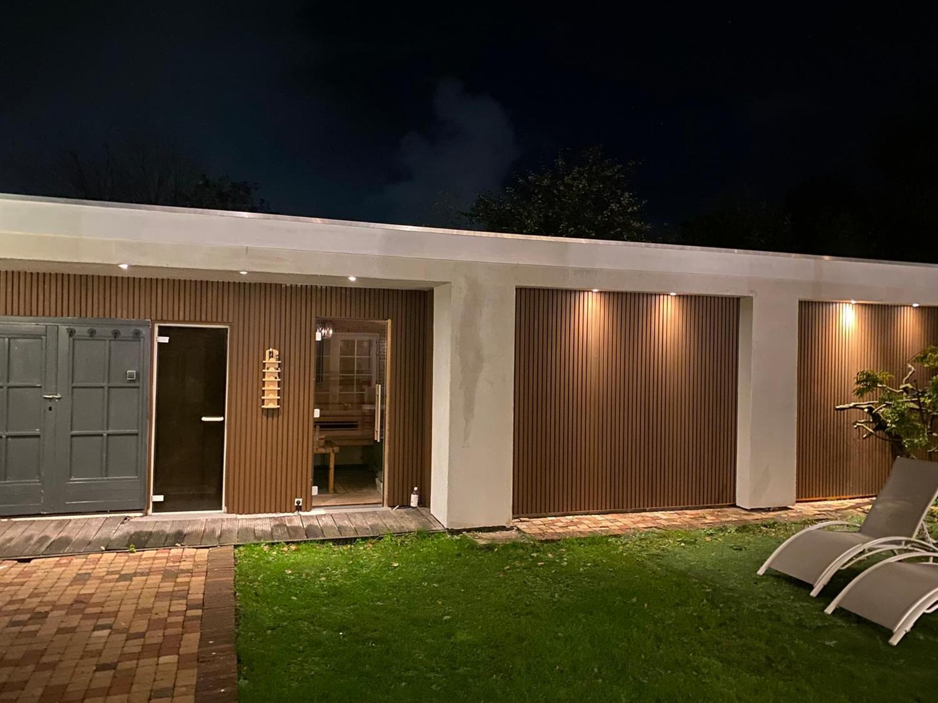 Bungalow between Amsterdam and Haarlem with sauna