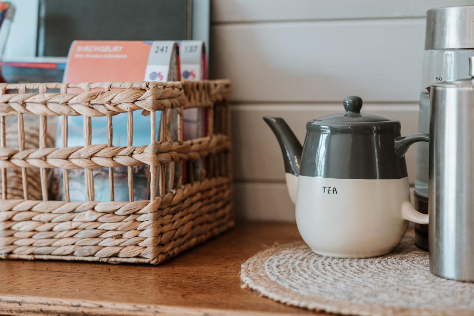 Secluded Cosy Luxury Pod with wood fired hot tub