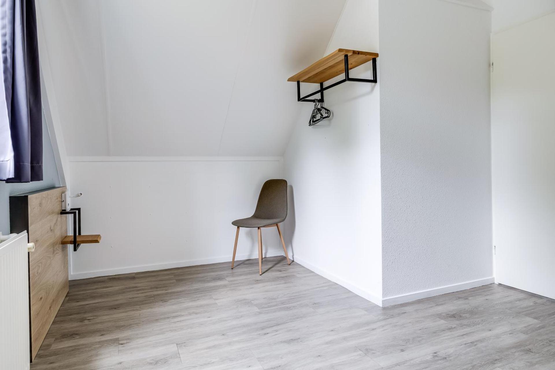 Bungalow - Water Front 