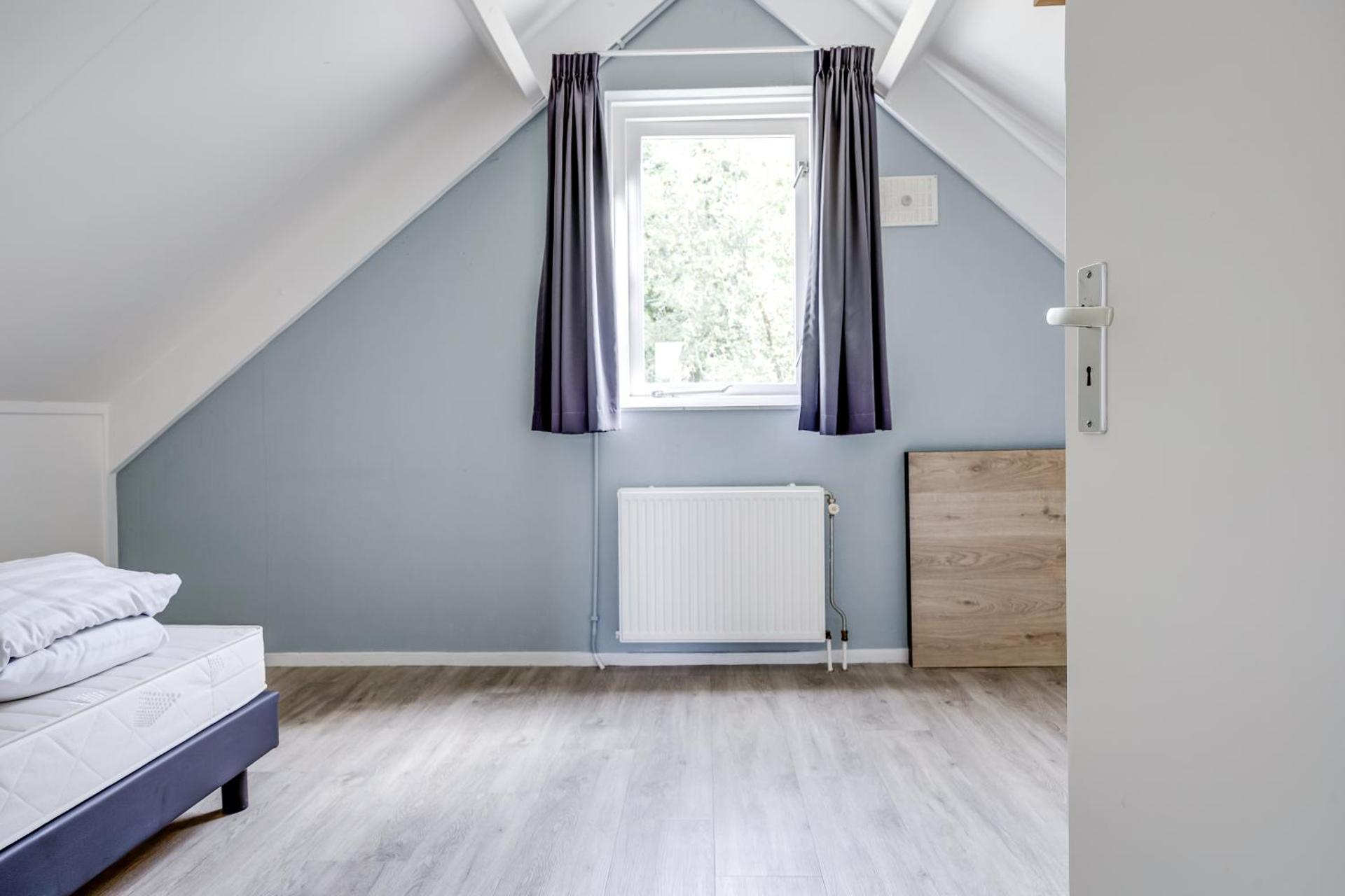 Bungalow - Water Front 