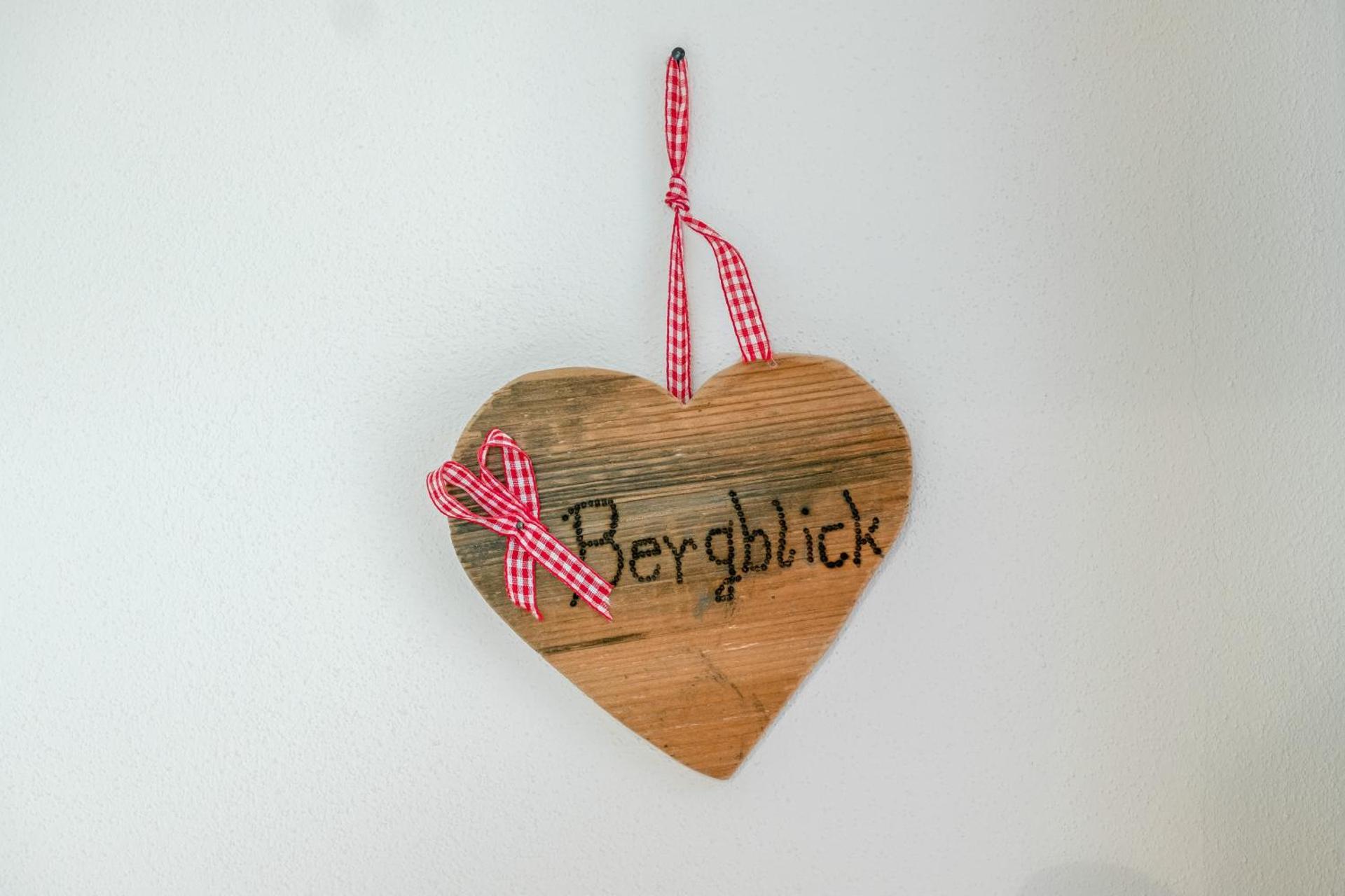 Hofschenke Pfeiftal - Bergblick