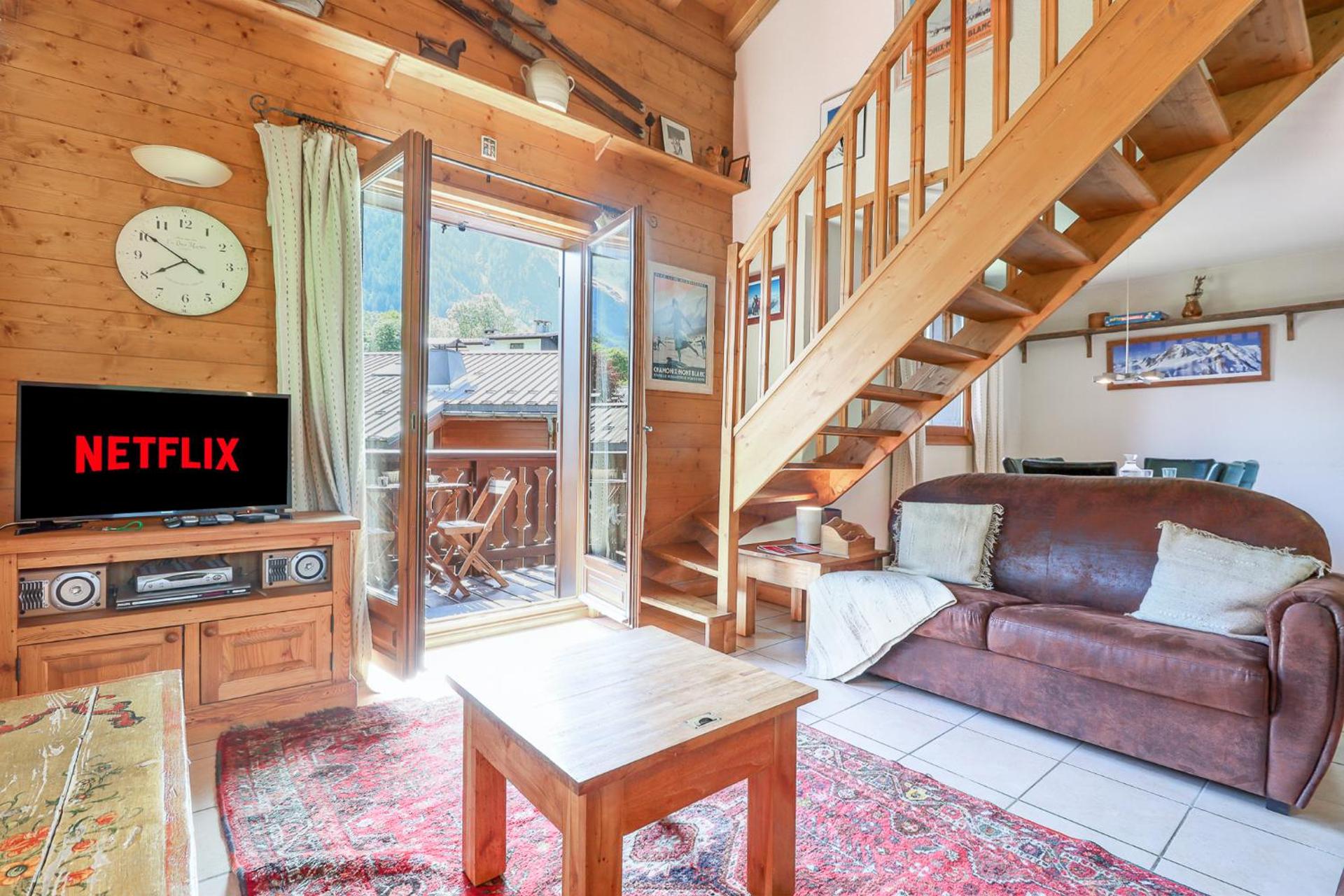 Amethyste - 2 Bedrooms & Free Parking - By Cozee Rentals