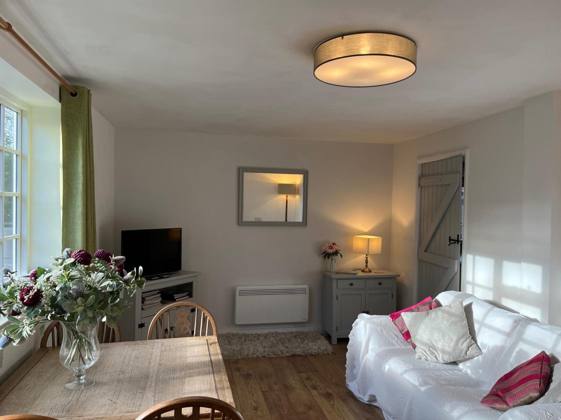 Loxley Barn 1-Bed Cottage Retreat