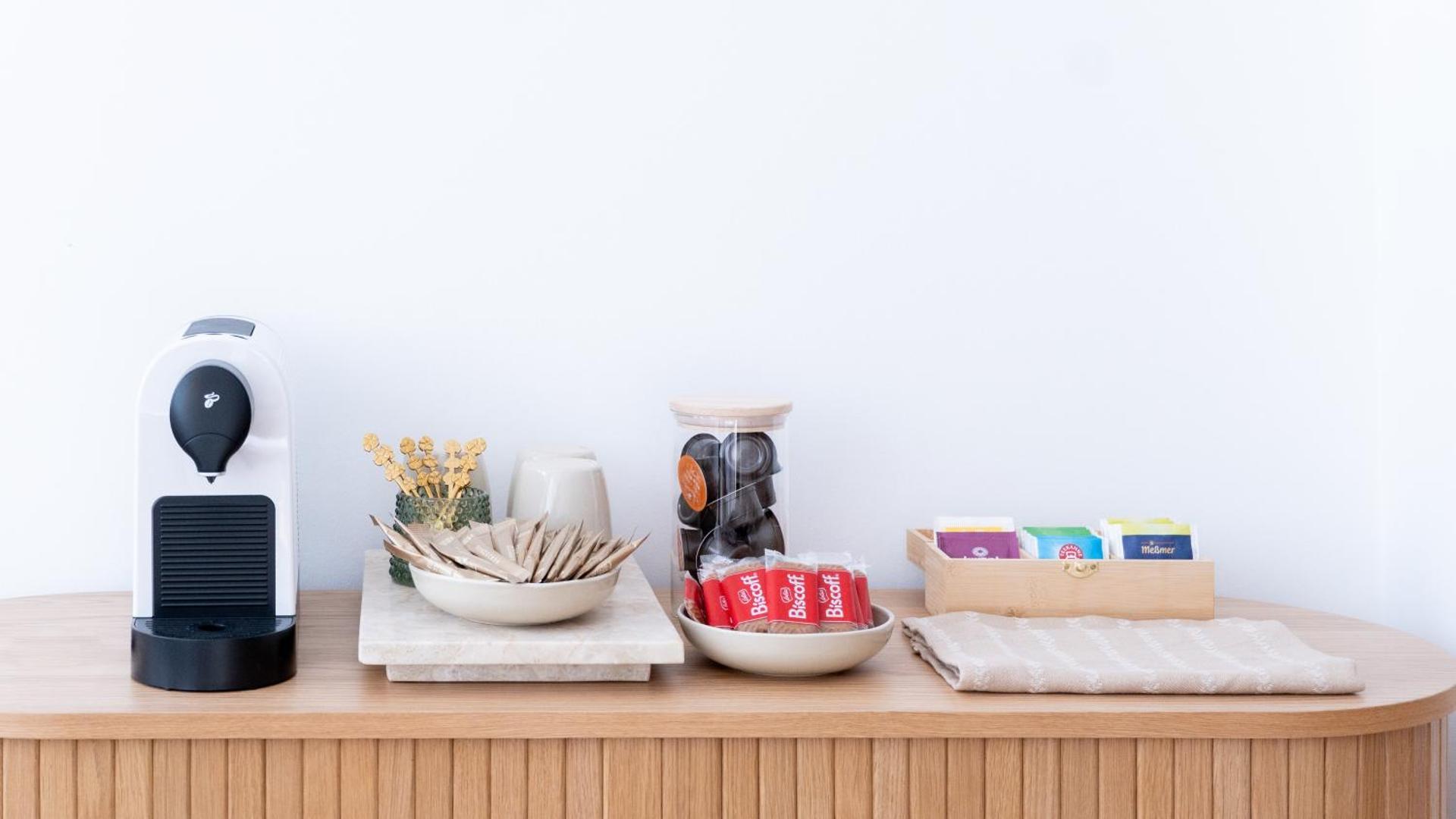 Coffee/tea facilities