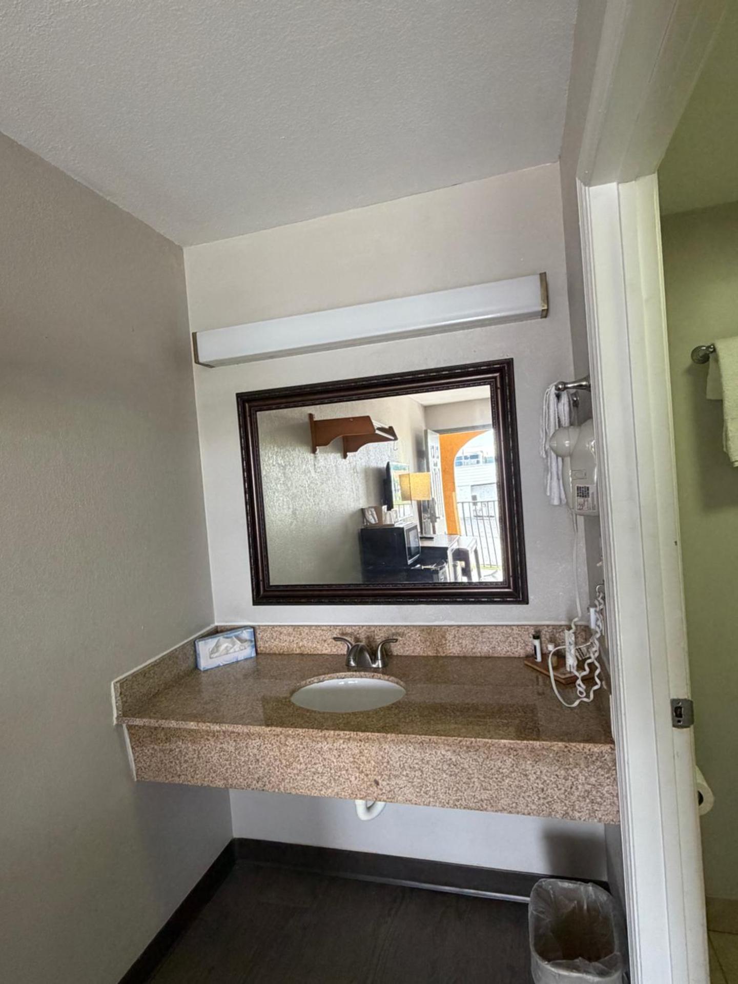 Savannah Inn - Savannah I-95 North