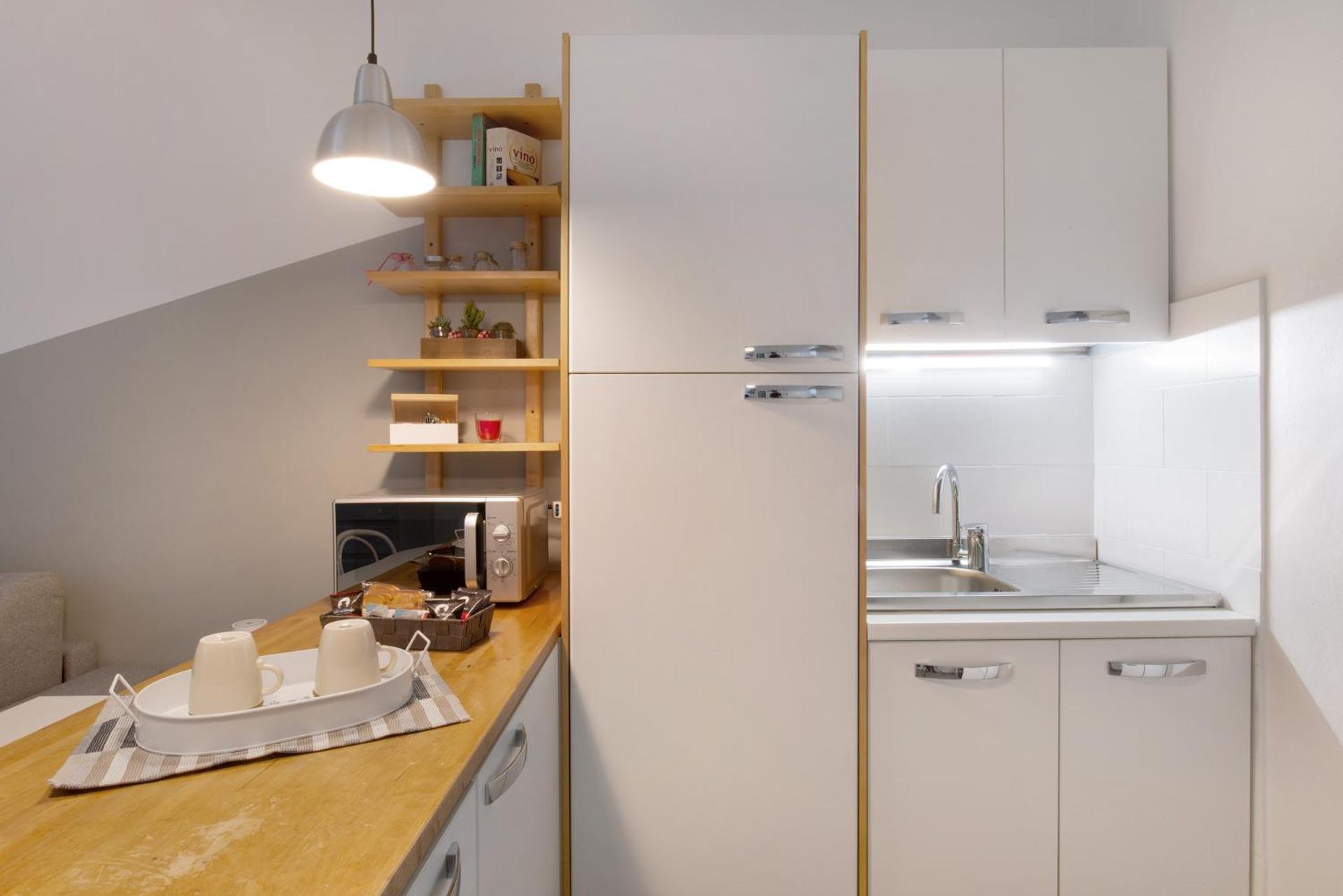 Kitchen or kitchenette