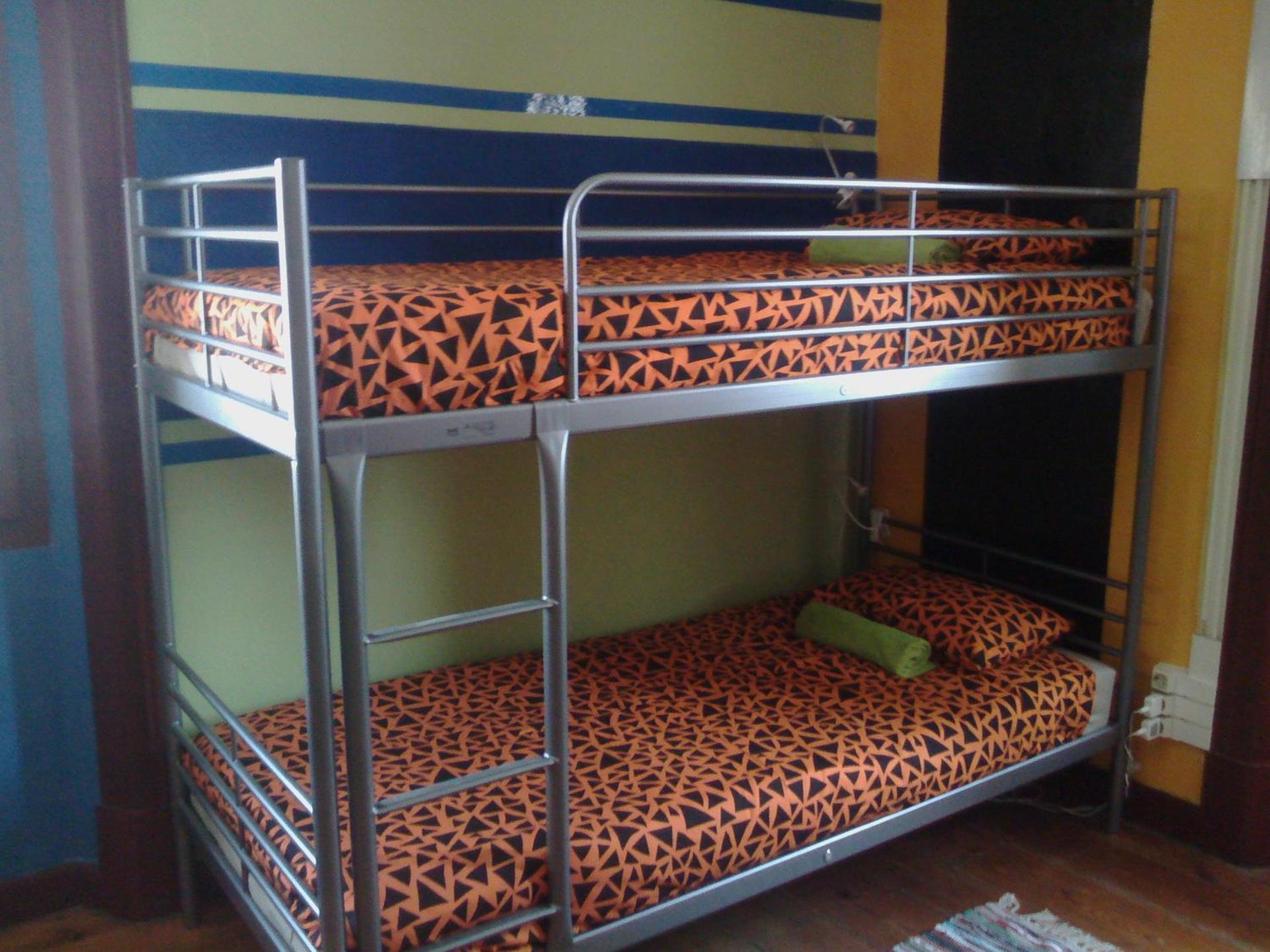 bunk bed