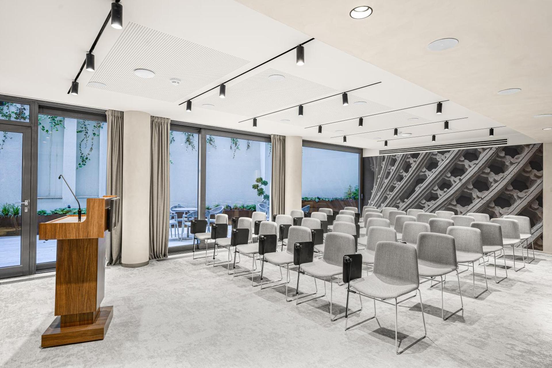 Meeting/conference room