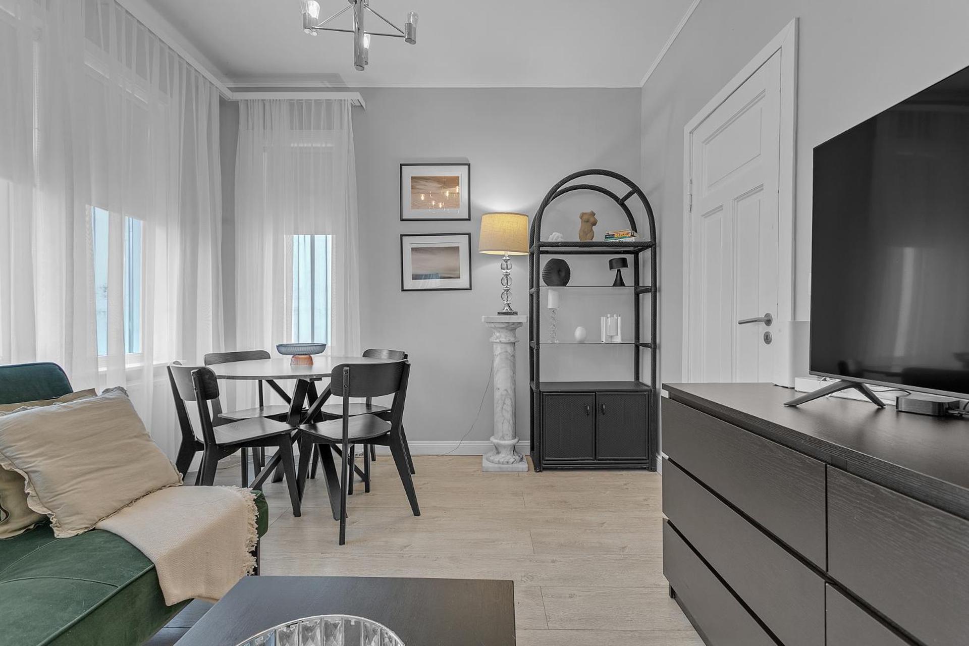 Castle Inn Apartments - Downtown Keflavík