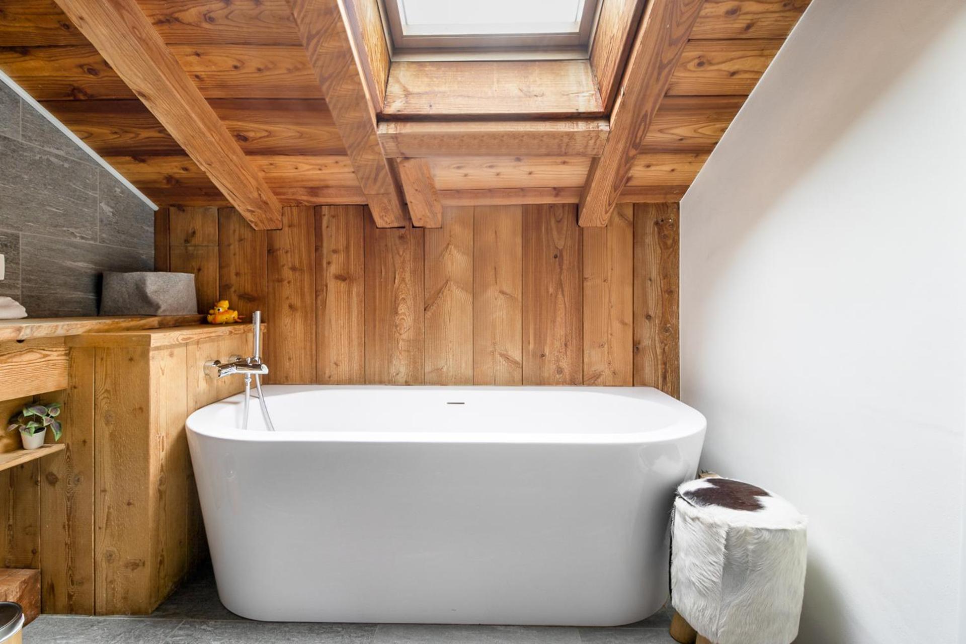 Chalet Taconnaz - Warm & Cosy 3BR Chalet with Fireplace in Nature - By Cozee Rentals