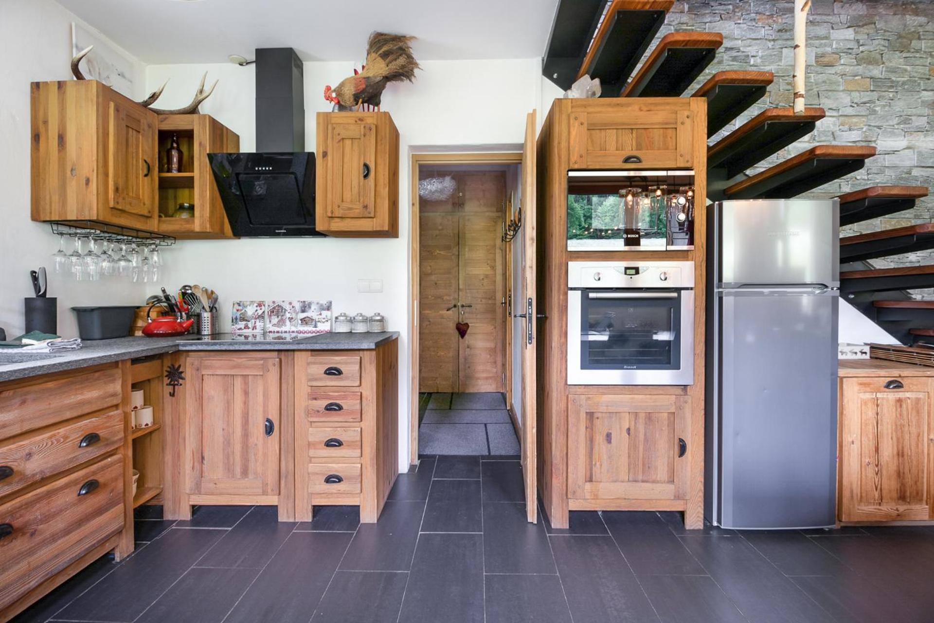 Chalet Taconnaz - Warm & Cosy 3BR Chalet with Fireplace in Nature - By Cozee Rentals