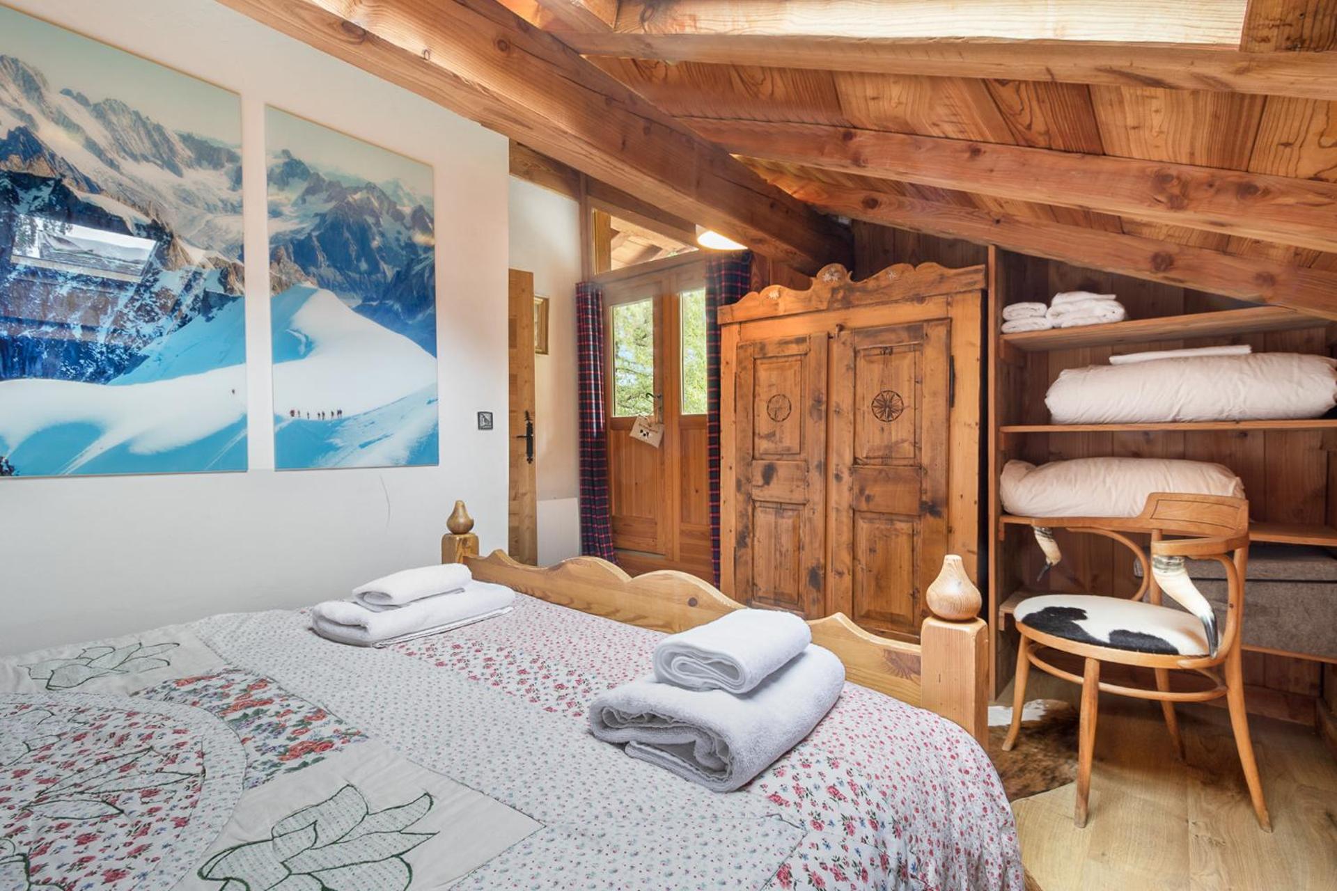 Chalet Taconnaz - Warm & Cosy 3BR Chalet with Fireplace in Nature - By Cozee Rentals