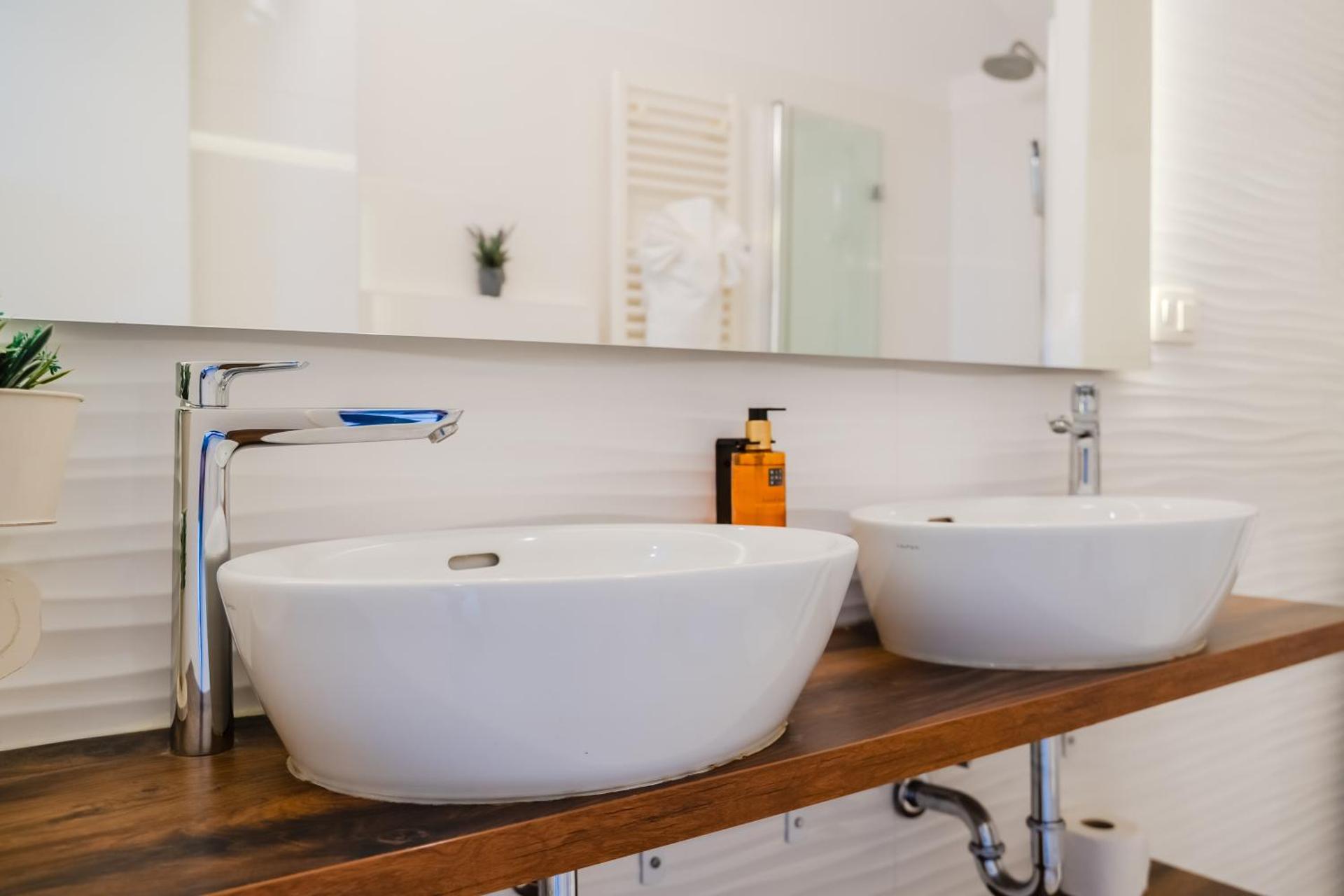 Central Boutique Apartments LuAn