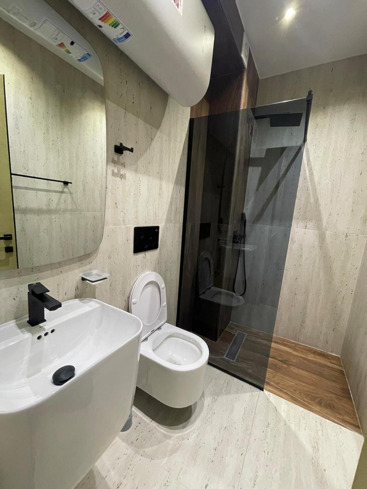 JT Tirana Studios - Yellow