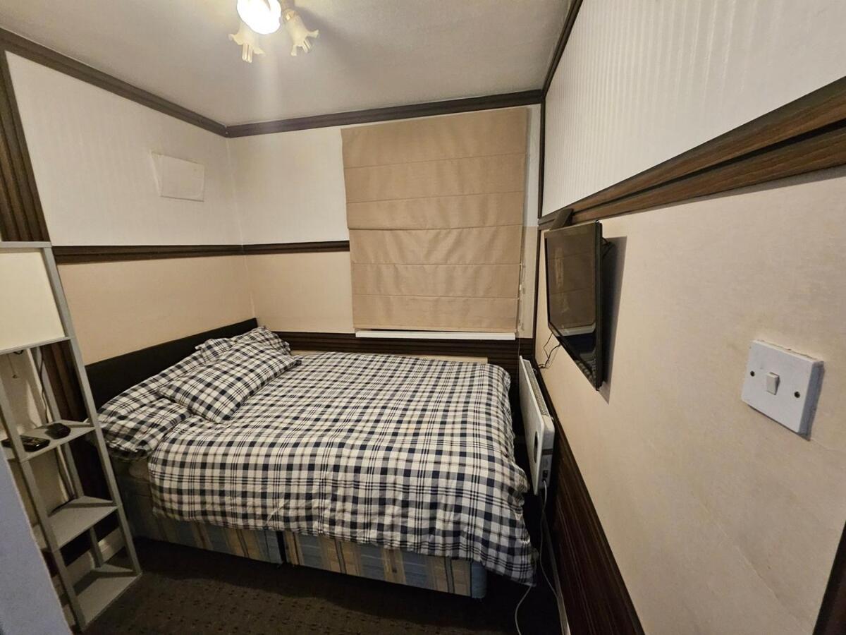 Femros Apartments, 15mins to city center.