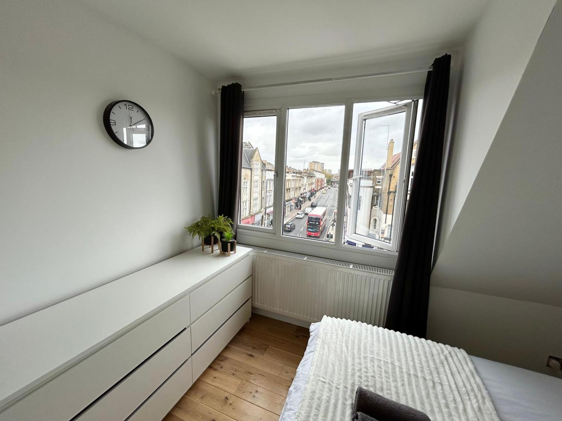 Cosy 3 Bedroom Flat, Hackney Central