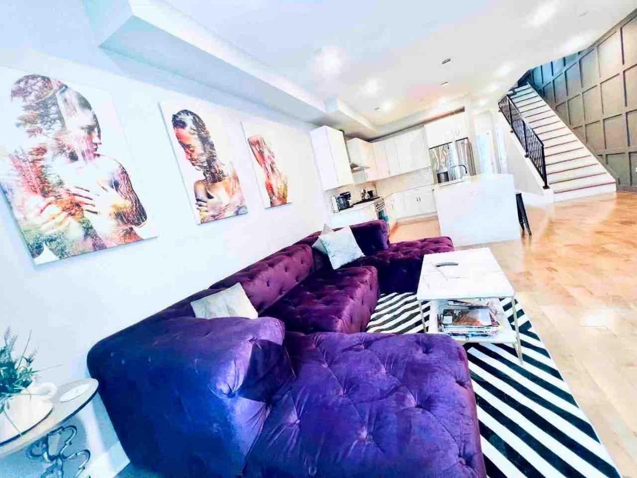 Upscale 3BDR Penthouse with Rooftop TV and Stunning Capitol and Monument Views Near Popular H Street Corridor Parking Included Free Cancellation