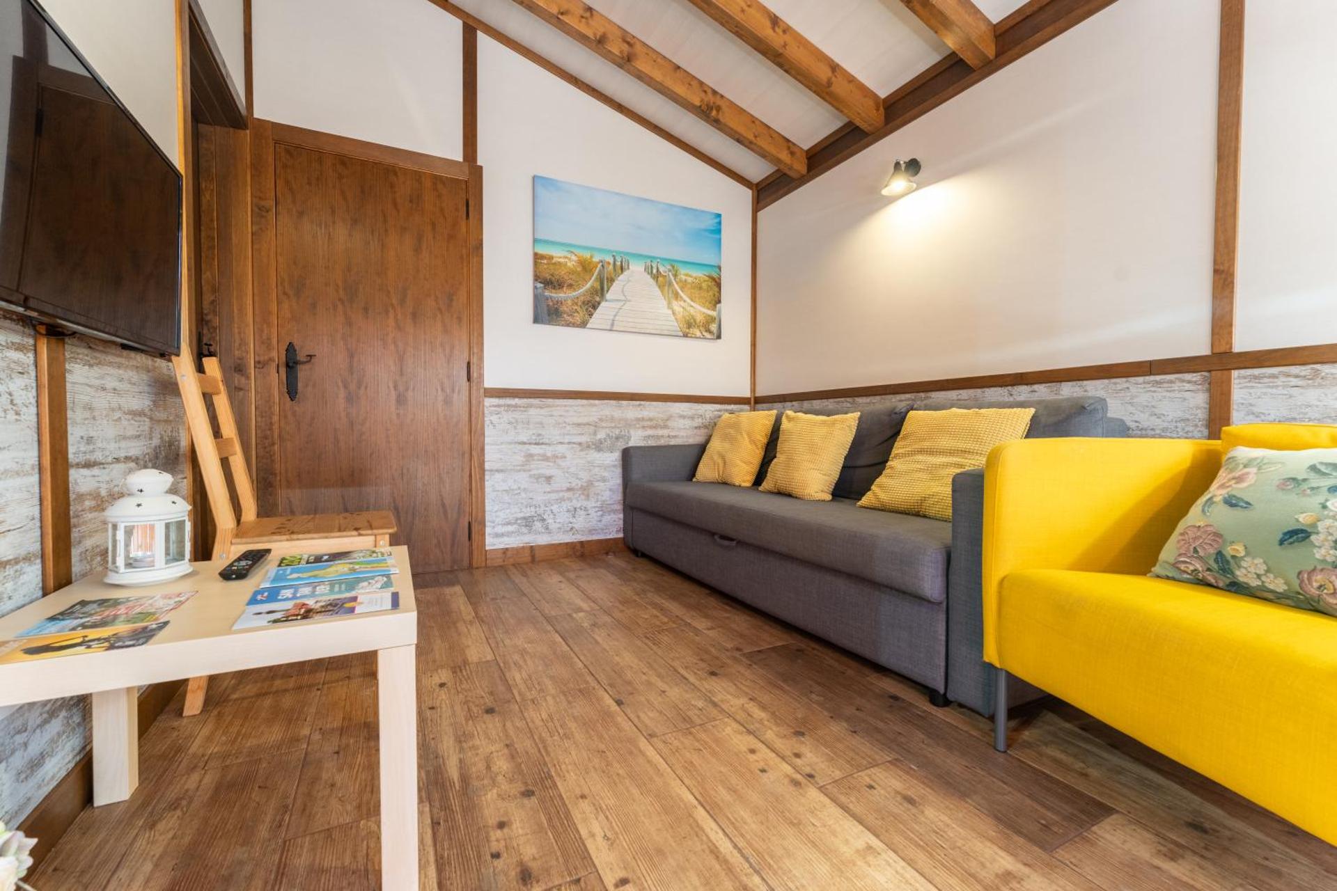 Apartamentos & Bungalows Ubiarco El Acebo by Urbanhosting