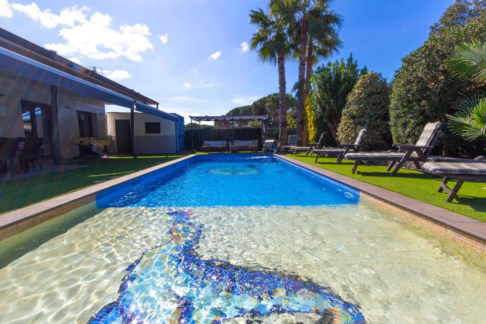 Catalunya Casas Modern Vacation Paradise 'Villa Ainmi' on the Costa Brava!